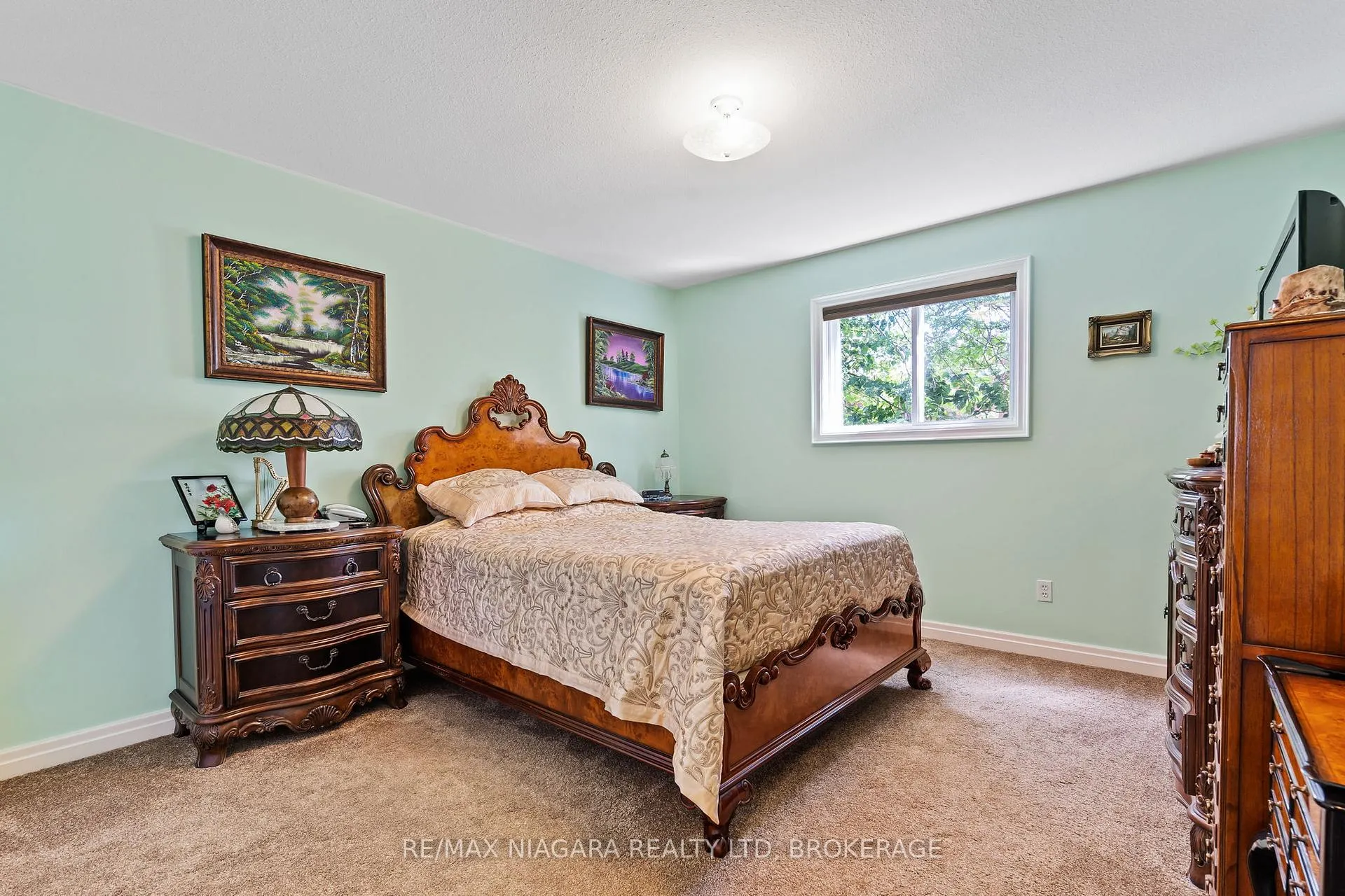 Photo 12 of 59 Leeper Street, St. Catharines, Western Hill — HOMEH