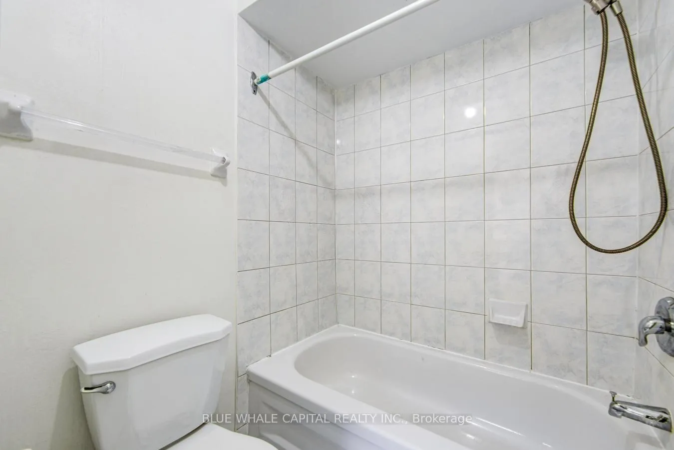 Photo 31 of 38 Thimble Berry Way, North York, Hillcrest Village — HOMEH