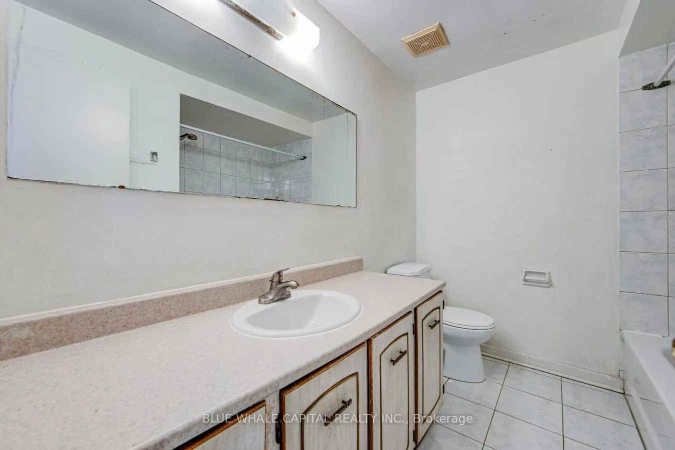 Photo 33 of 38 Thimble Berry Way, North York, Hillcrest Village — HOMEH