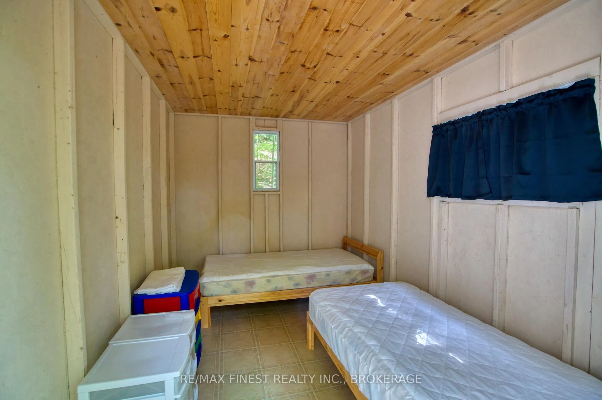 Photo 30 of 64 Round Island Lane, Frontenac, Frontenac South — HOMEH