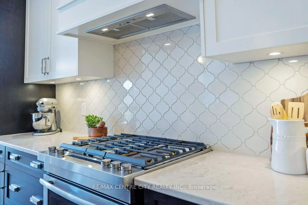 Photo 6 of Unit 7, 1166 Riverbend Road, London, South B — HOMEH