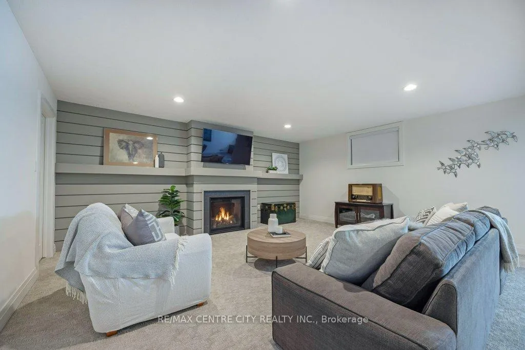 Photo 25 of Unit 7, 1166 Riverbend Road, London, South B — HOMEH