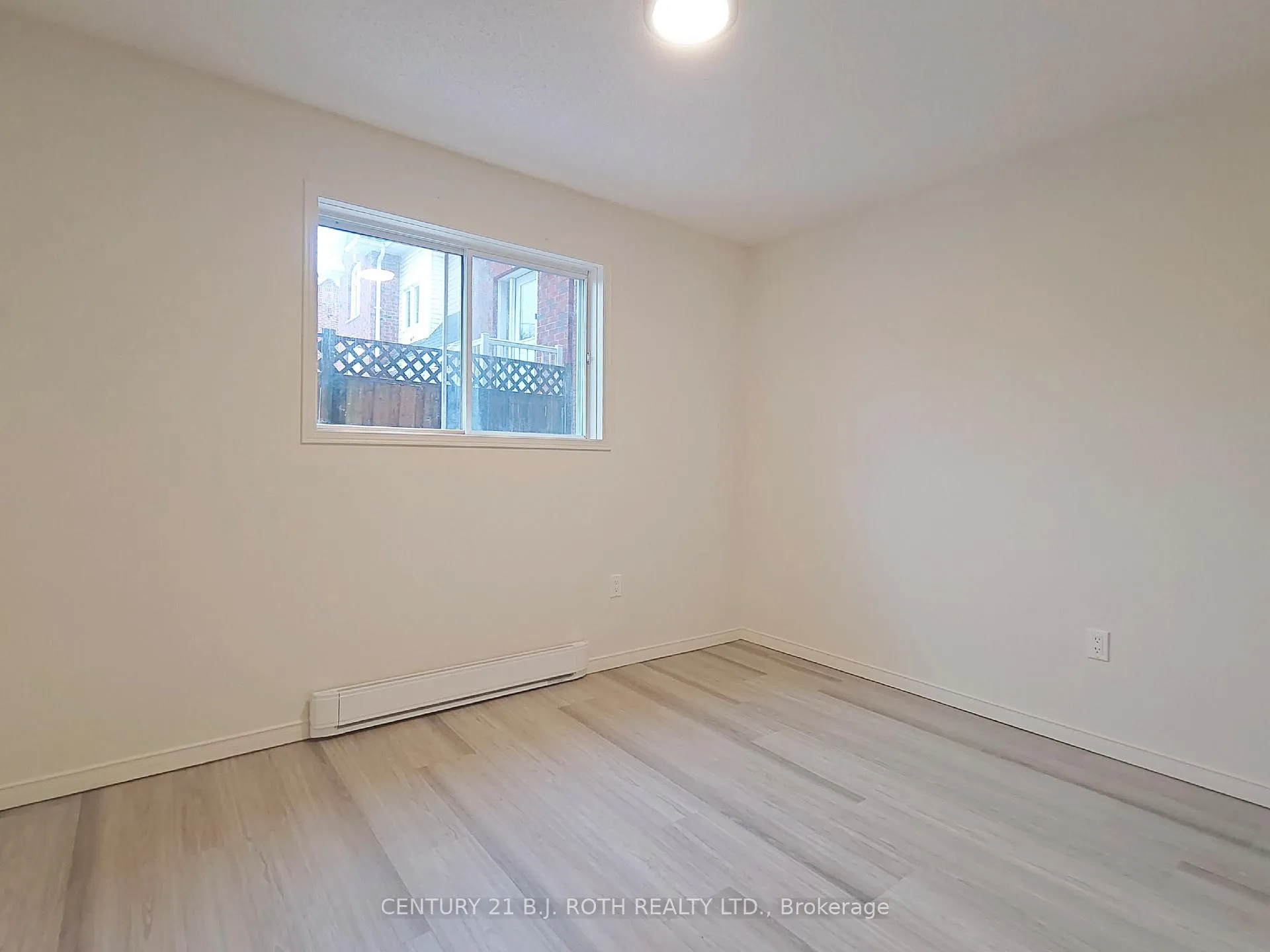 Photo 10 of 339 Blake Street, Barrie, North Shore — HOMEH