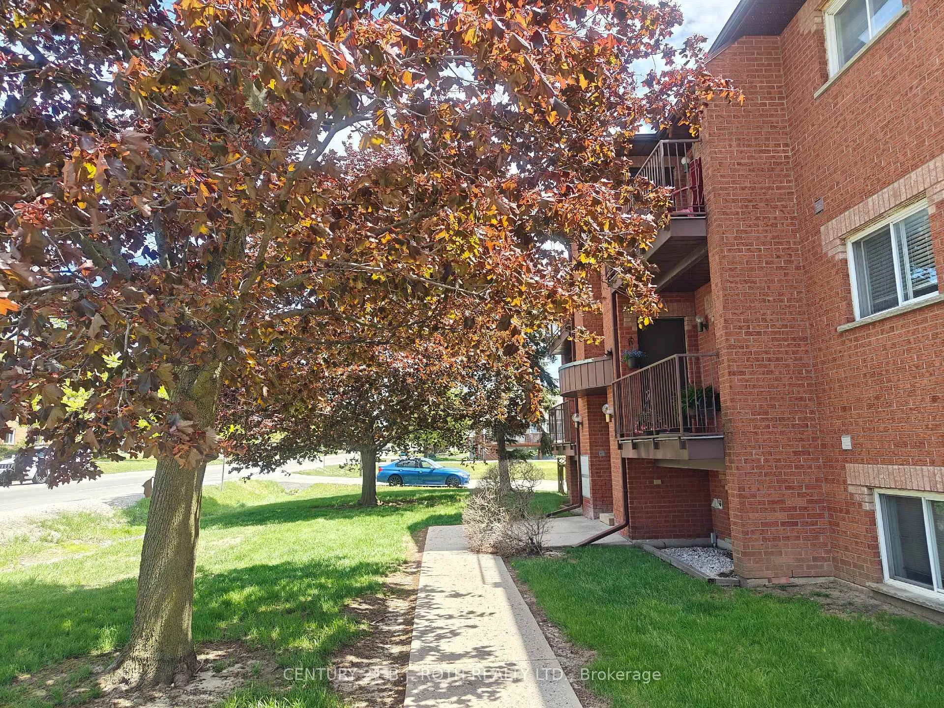 Photo 14 of 339 Blake Street, Barrie, North Shore — HOMEH