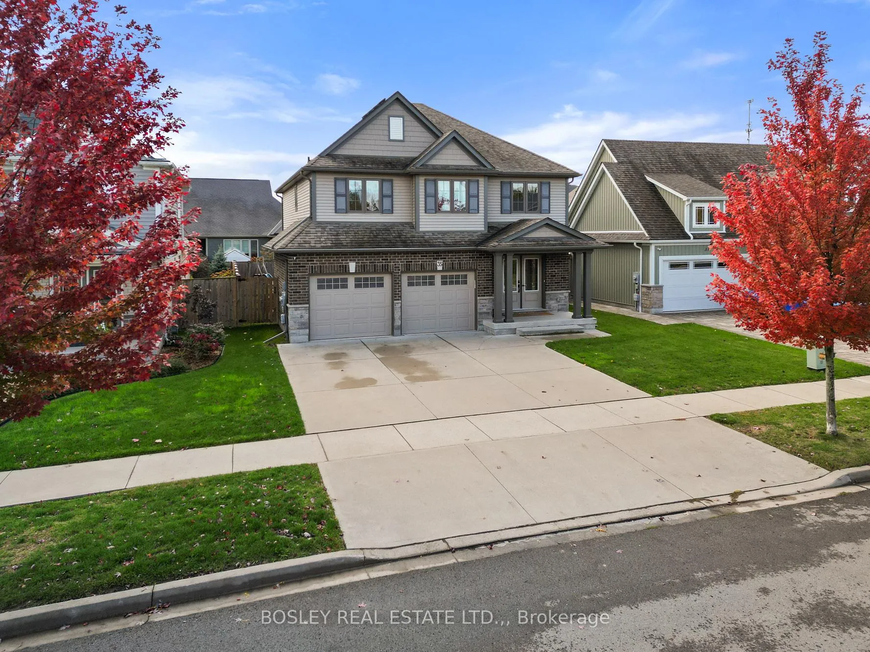 Photo 2 of 35 McFarland Street, Thorold, Hurricane/Merrittville — HOMEH