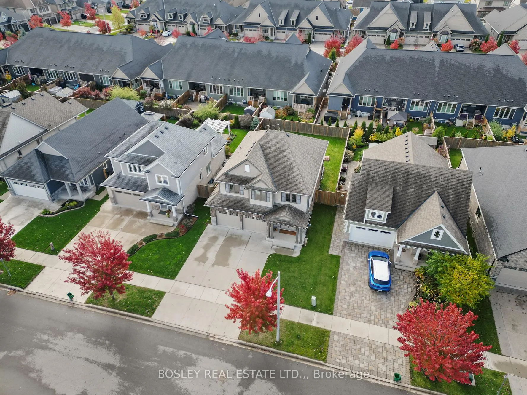 Photo 3 of 35 McFarland Street, Thorold, Hurricane/Merrittville — HOMEH
