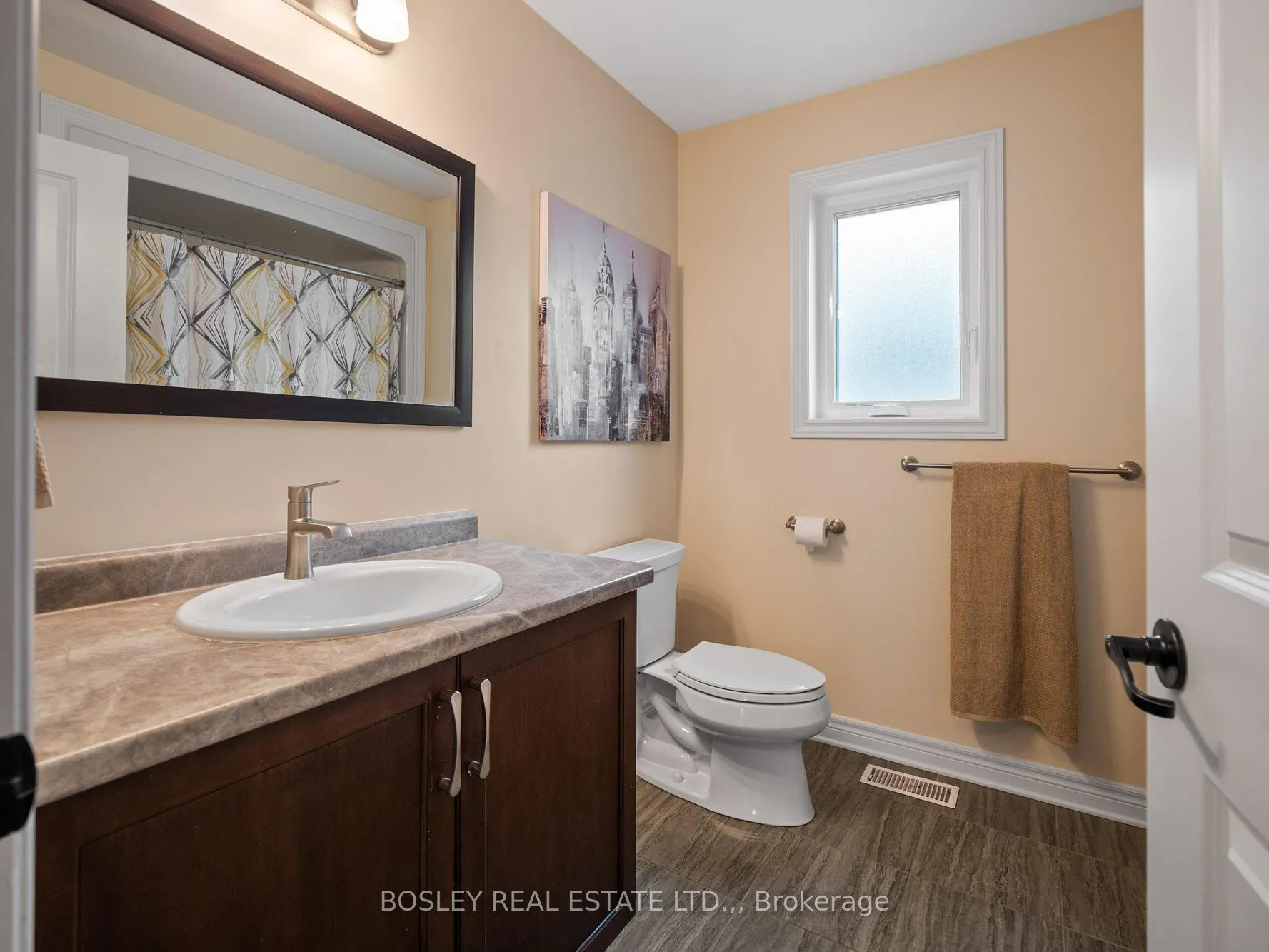 Photo 26 of 35 McFarland Street, Thorold, Hurricane/Merrittville — HOMEH
