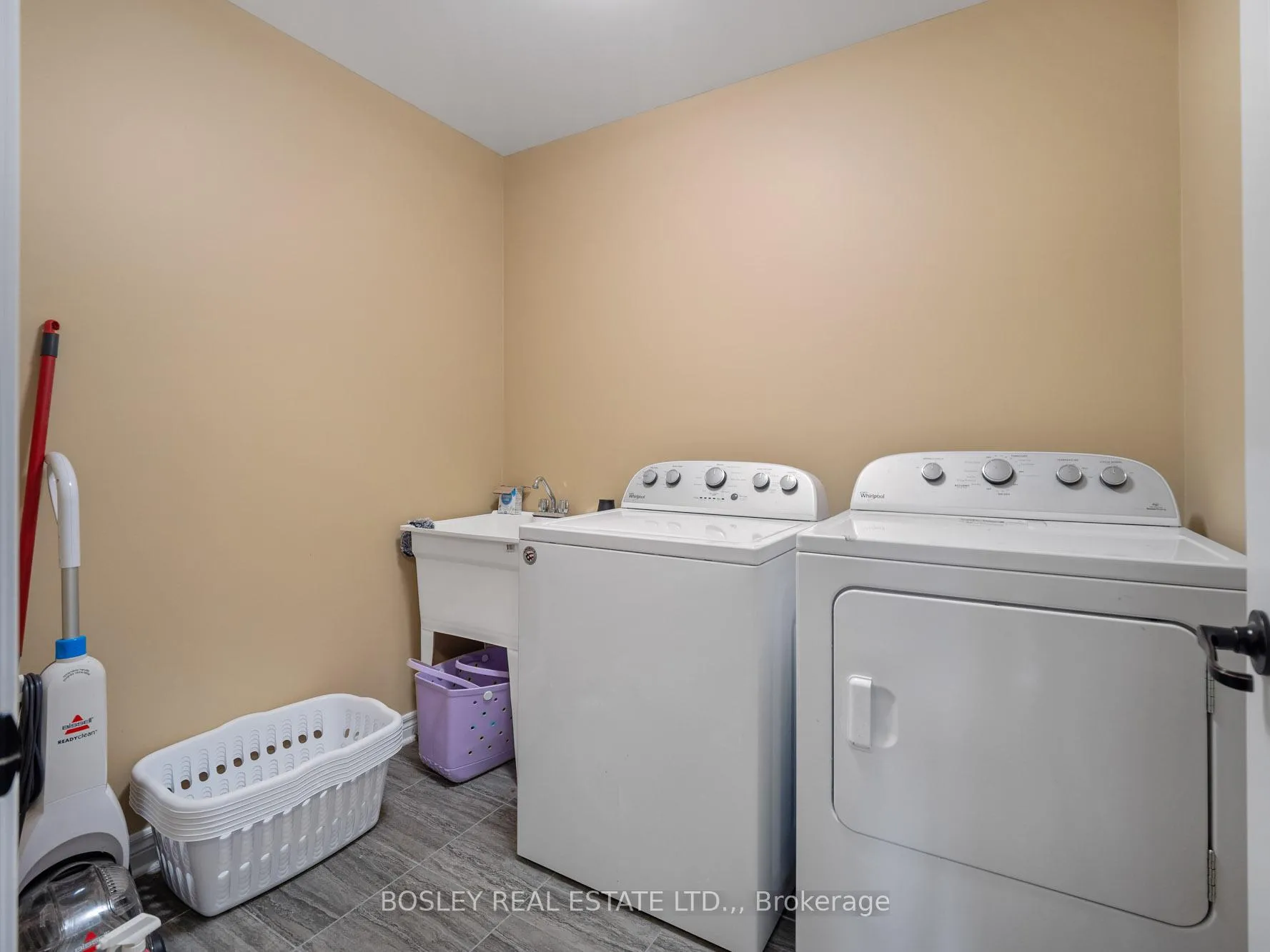 Photo 27 of 35 McFarland Street, Thorold, Hurricane/Merrittville — HOMEH