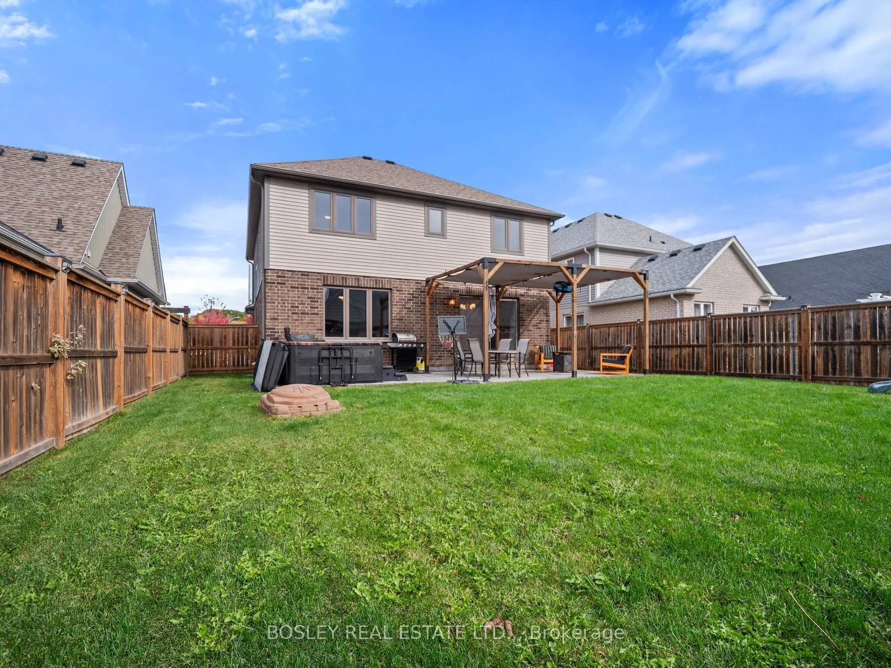 Photo 31 of 35 McFarland Street, Thorold, Hurricane/Merrittville — HOMEH