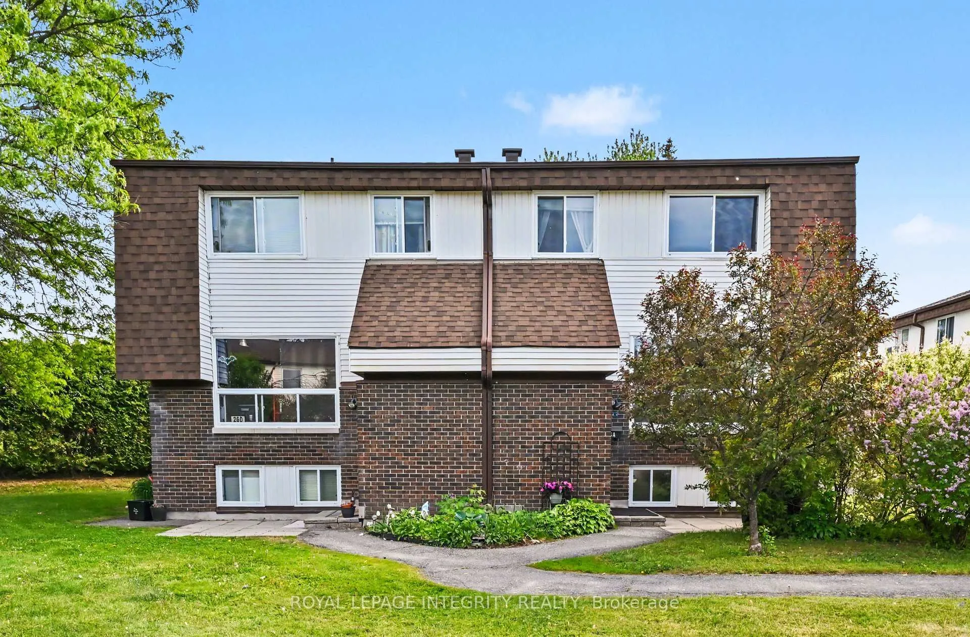 Photo 2 of Unit A, 26A Lovell Lane, Ottawa, Westcliffe Estates — HOMEH