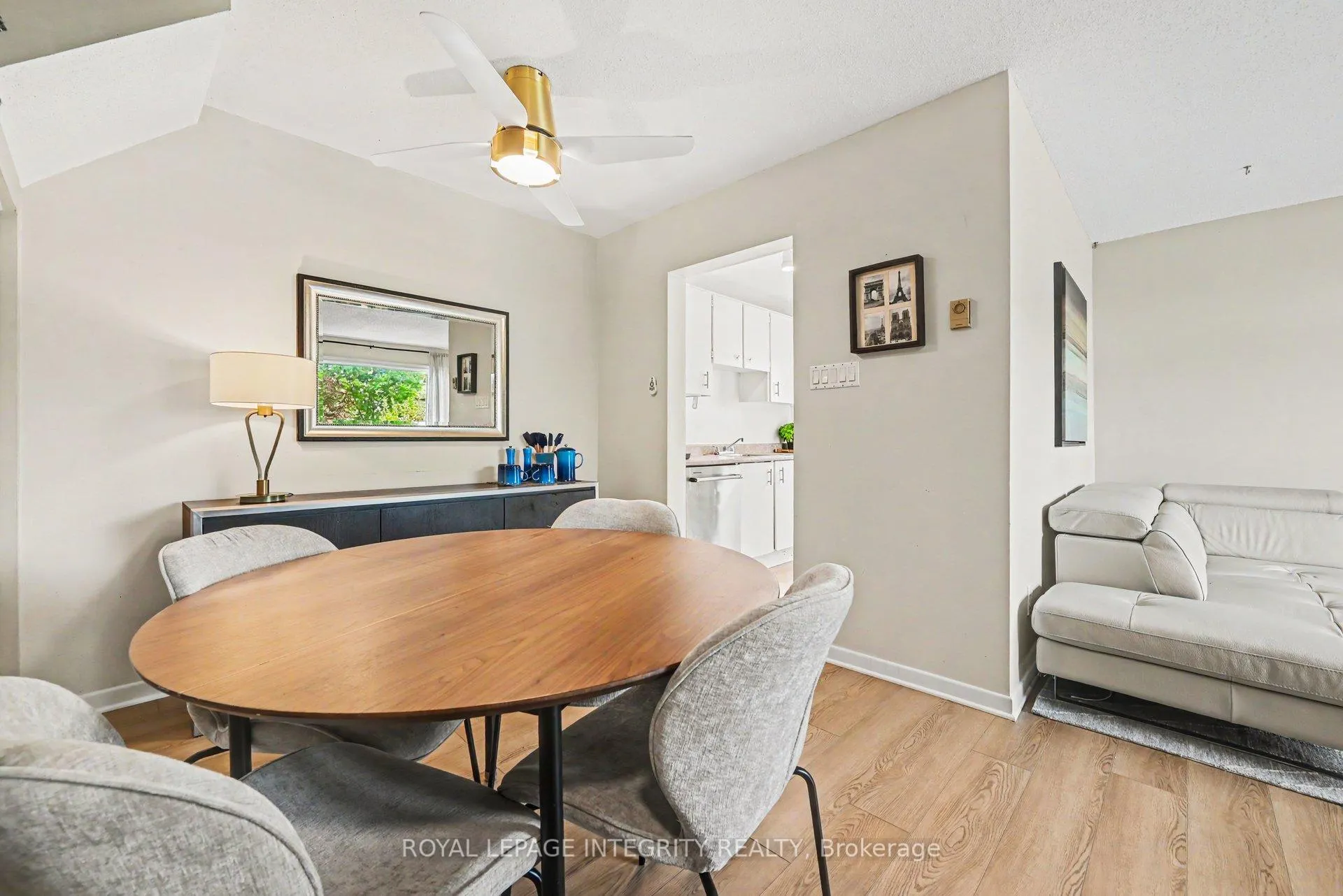 Photo 9 of Unit A, 26A Lovell Lane, Ottawa, Westcliffe Estates — HOMEH