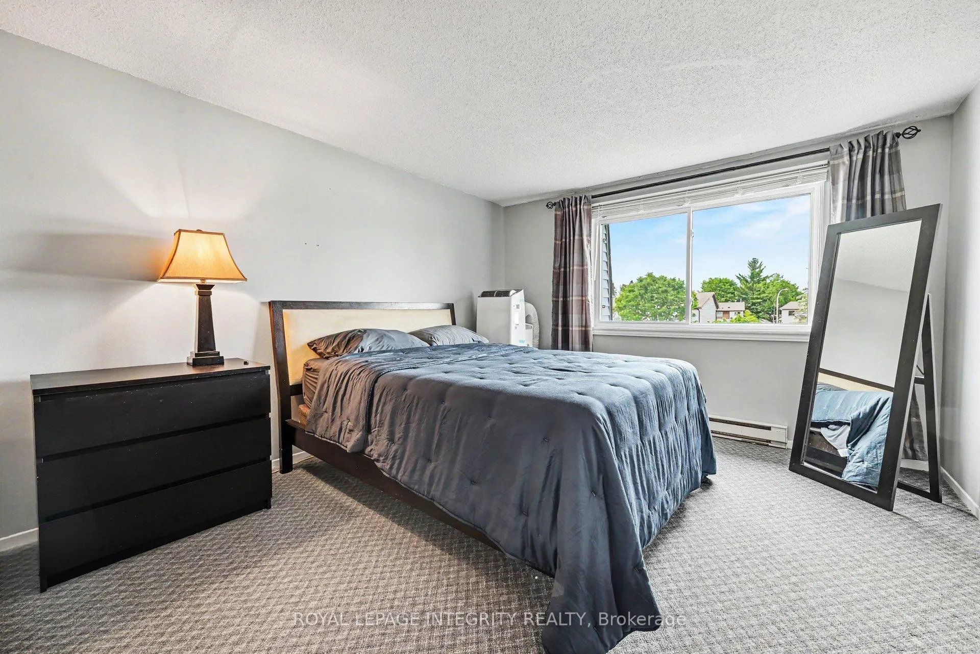 Photo 12 of Unit A, 26A Lovell Lane, Ottawa, Westcliffe Estates — HOMEH