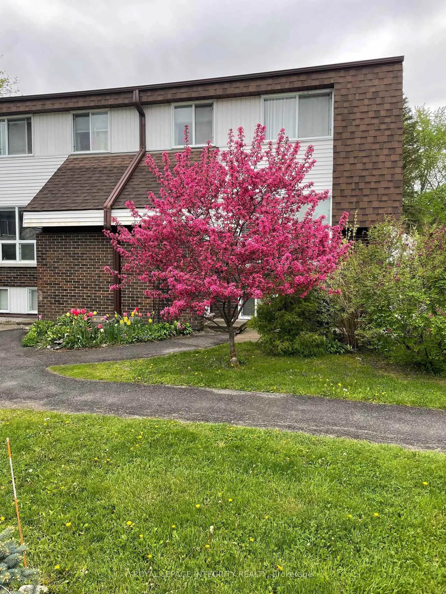 Photo 25 of Unit A, 26A Lovell Lane, Ottawa, Westcliffe Estates — HOMEH