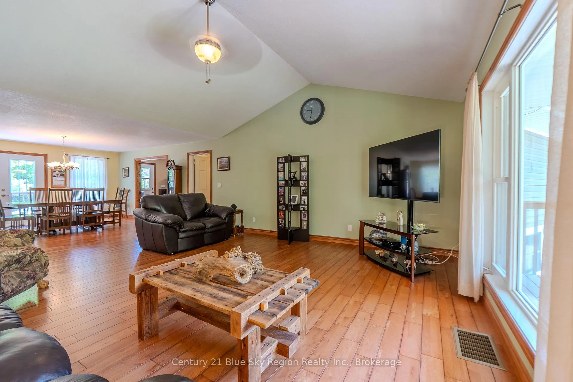 Photo 10 of 106 Lighthouse Road, Callander — HOMEH