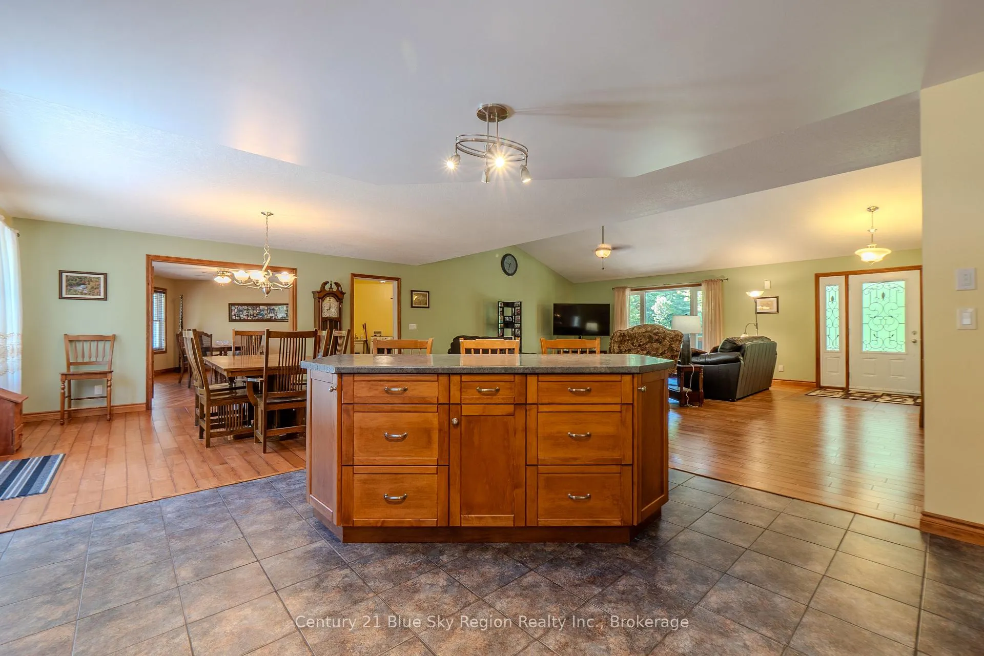 Photo 14 of 106 Lighthouse Road, Callander — HOMEH