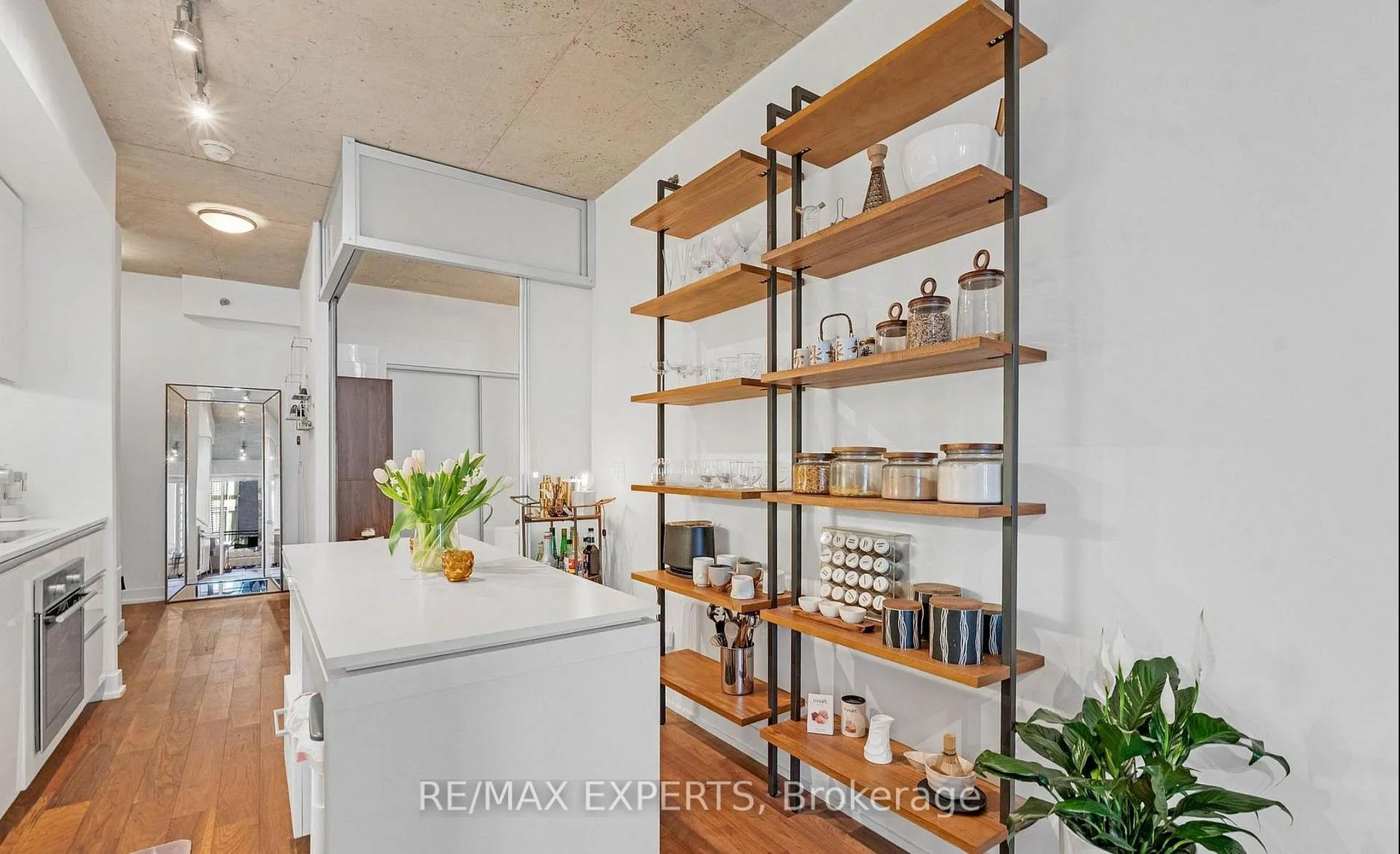 Photo 6 of Unit 516, 20 Gladstone Avenue, Toronto, Little Portugal — HOMEH