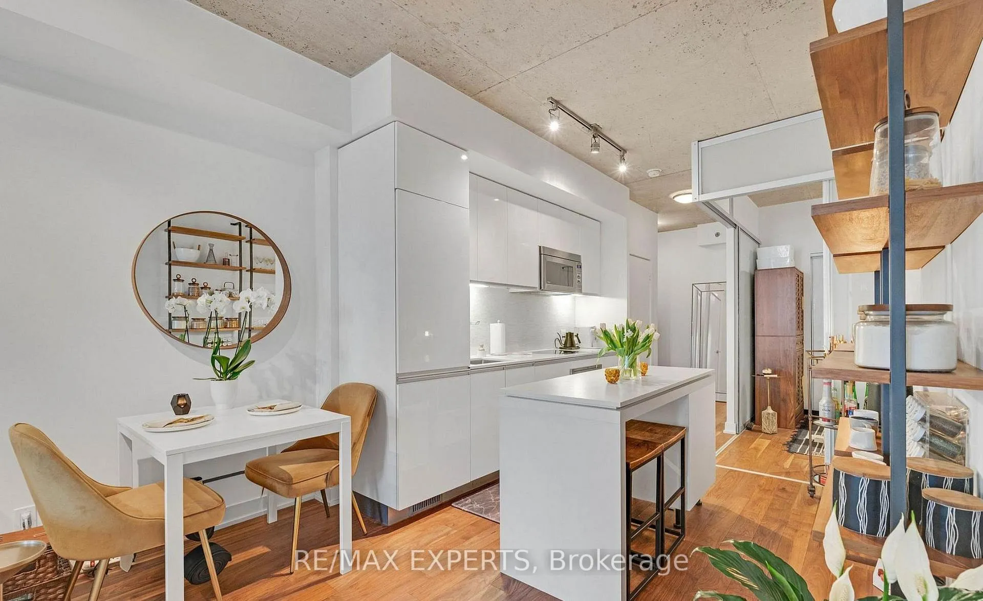 Photo 7 of Unit 516, 20 Gladstone Avenue, Toronto, Little Portugal — HOMEH