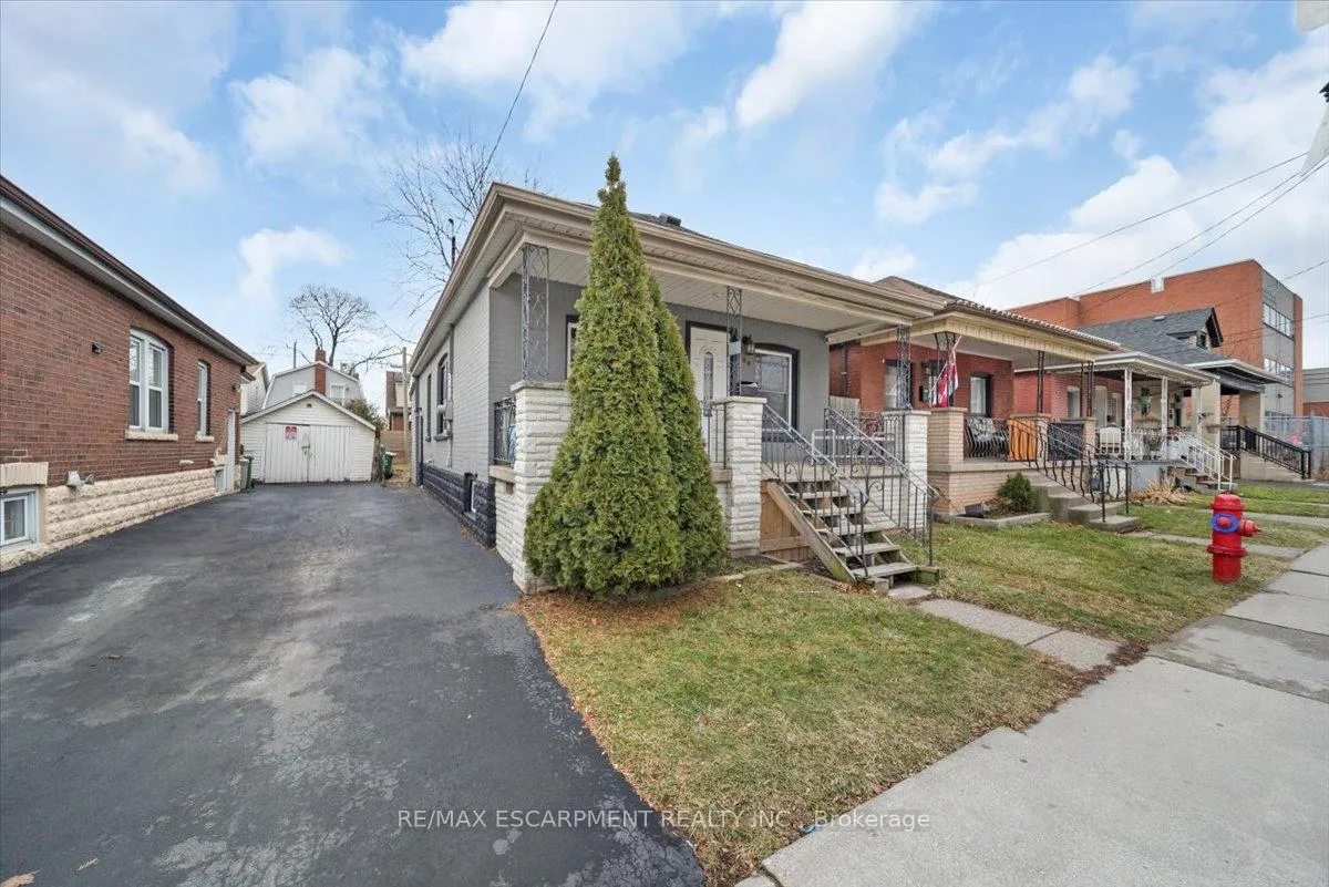 Photo 15 of 106 Lottridge Street, Hamilton, Stripley — HOMEH