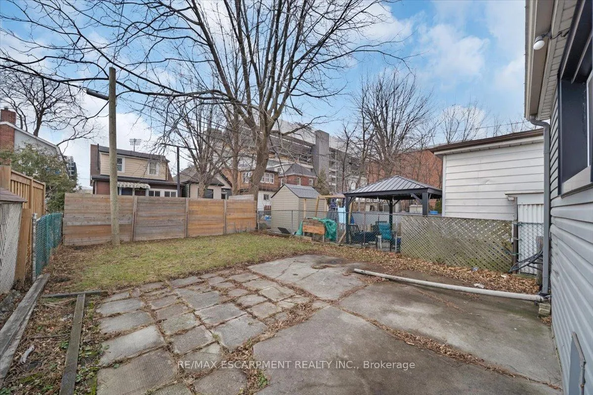 Photo 18 of 106 Lottridge Street, Hamilton, Stripley — HOMEH