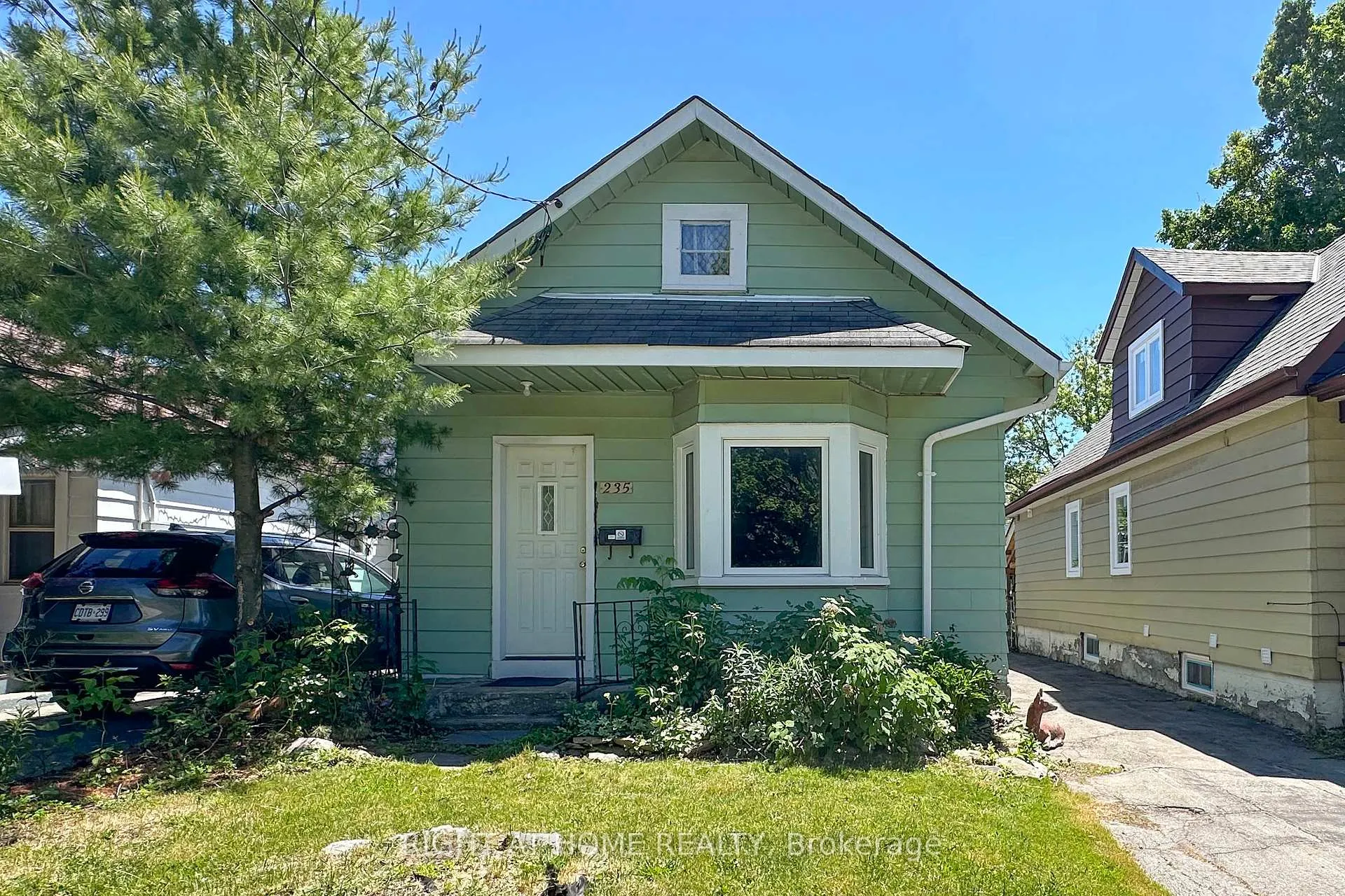 Photo 2 of 235 Edward Avenue, Oshawa, Central — HOMEH