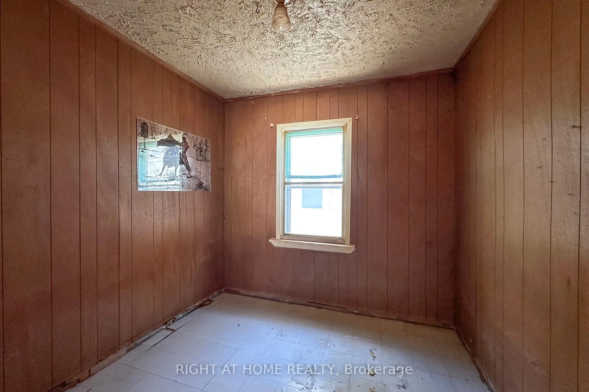 Photo 10 of 235 Edward Avenue, Oshawa, Central — HOMEH