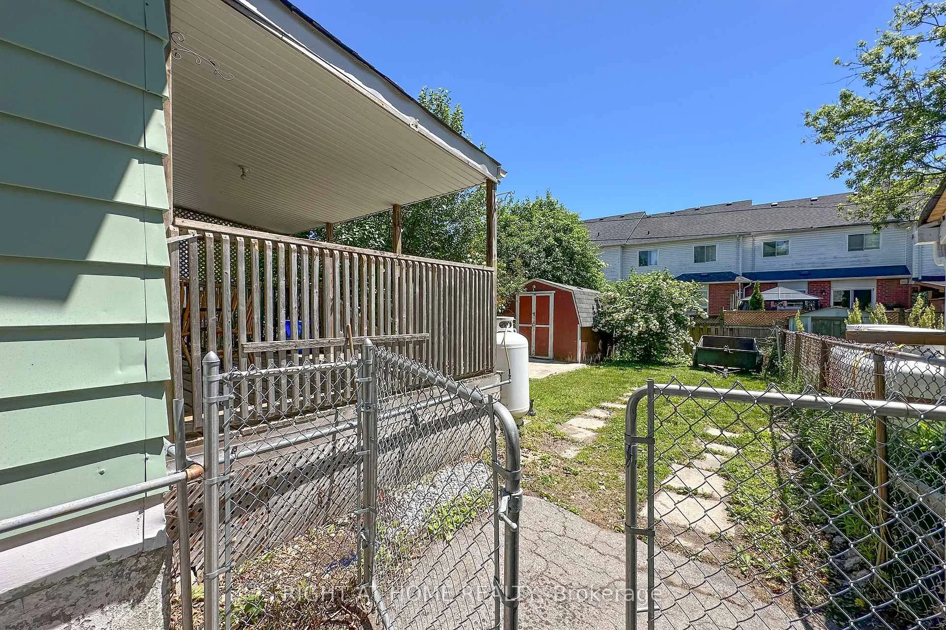Photo 13 of 235 Edward Avenue, Oshawa, Central — HOMEH