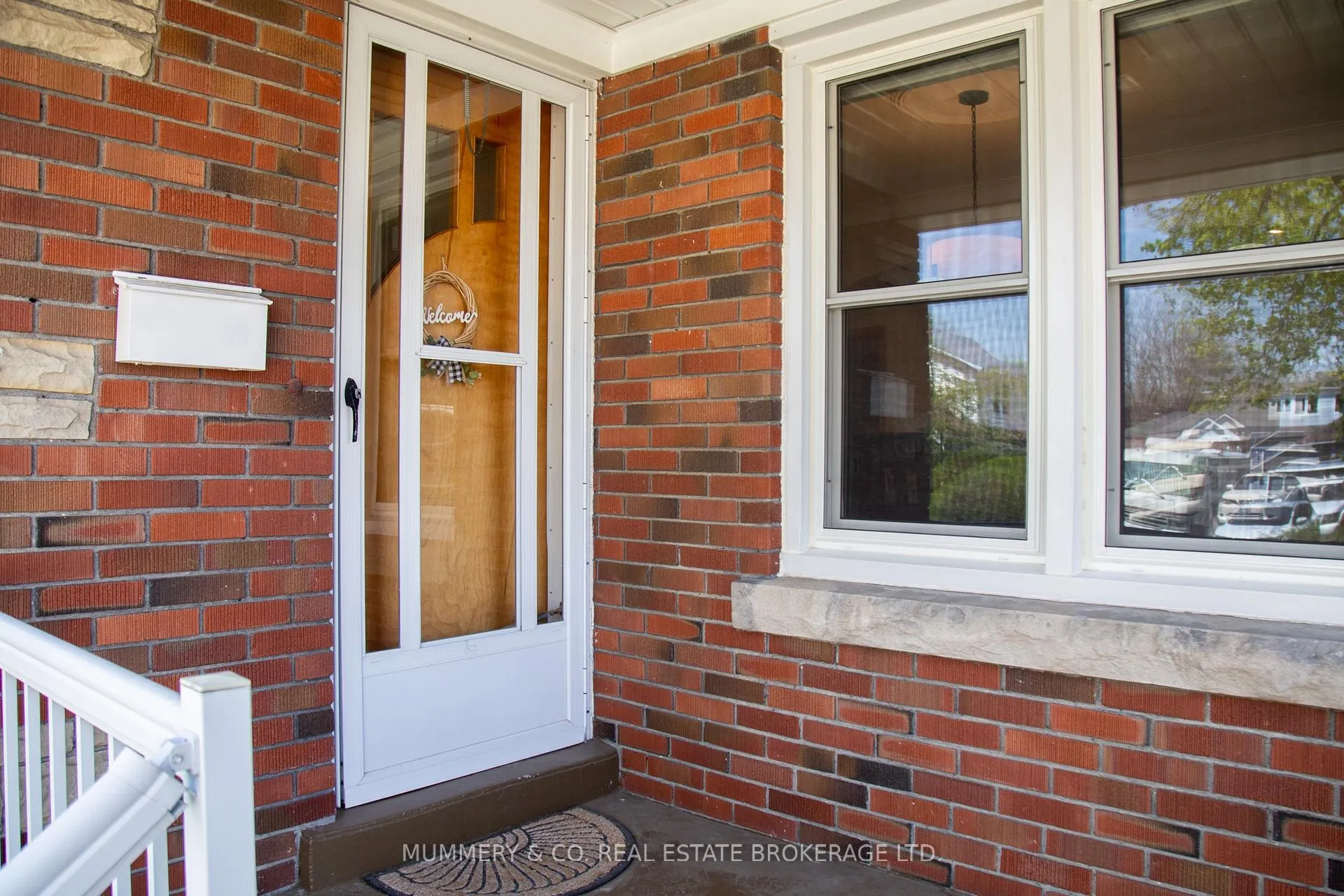 Photo 5 of 42 Hawthorne Avenue, Norfolk, Simcoe — HOMEH