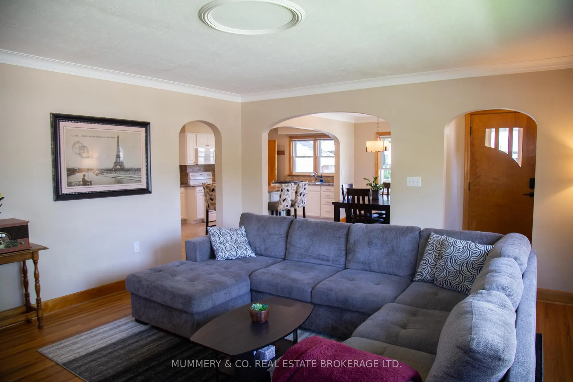 Photo 8 of 42 Hawthorne Avenue, Norfolk, Simcoe — HOMEH