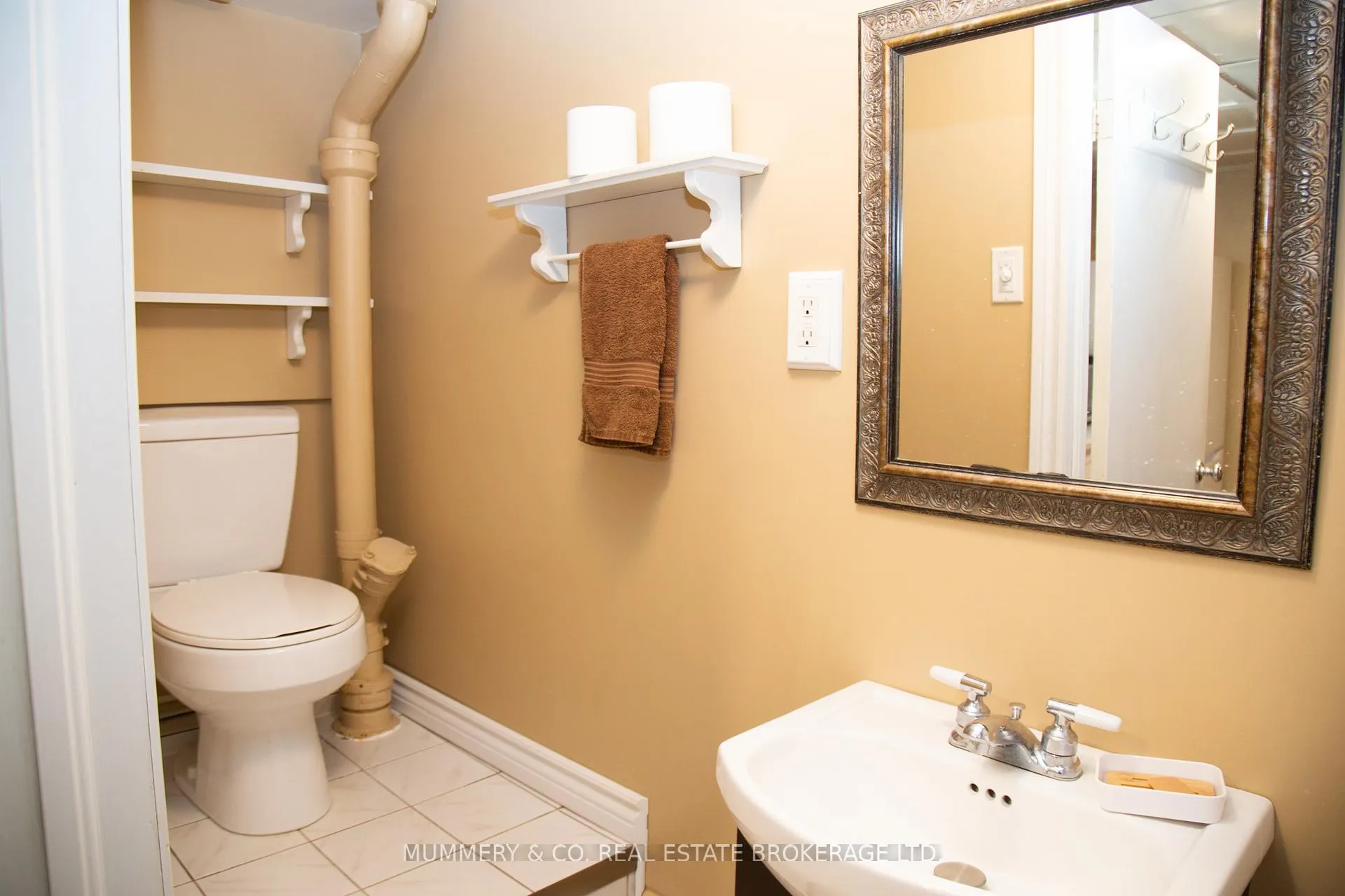 Photo 41 of 42 Hawthorne Avenue, Norfolk, Simcoe — HOMEH
