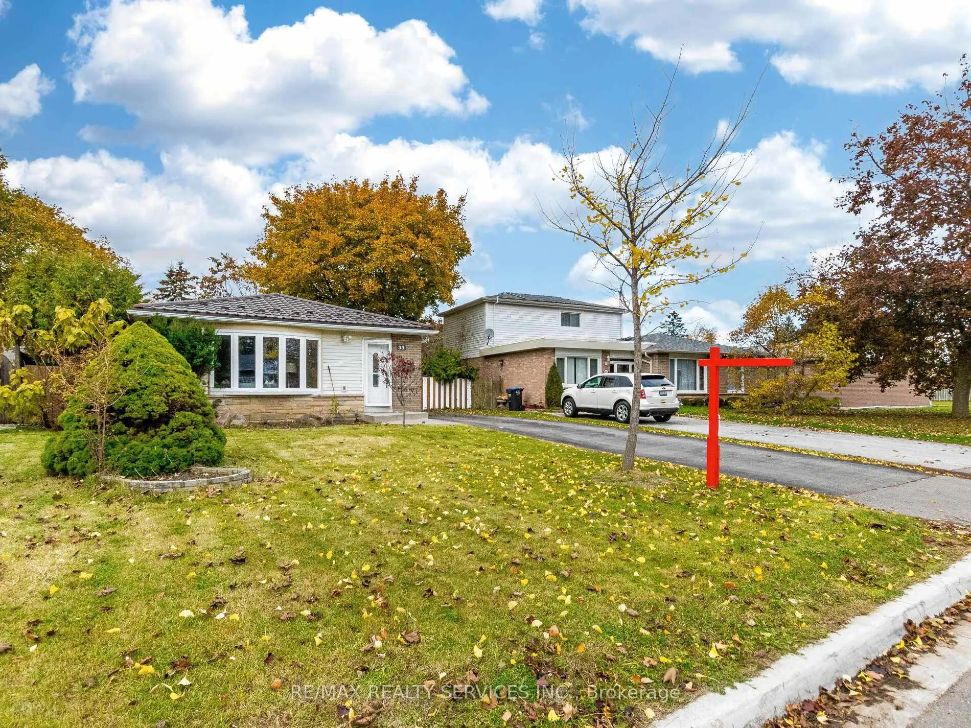 Photo 3 of 33 Elrose Road, Brampton, Southgate — HOMEH