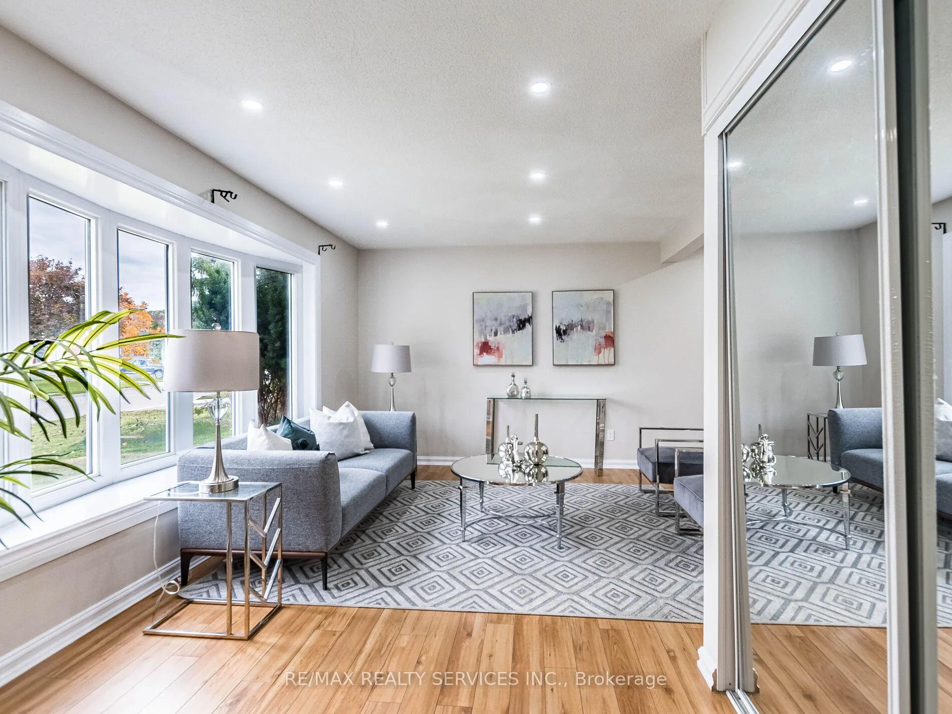 Photo 9 of 33 Elrose Road, Brampton, Southgate — HOMEH