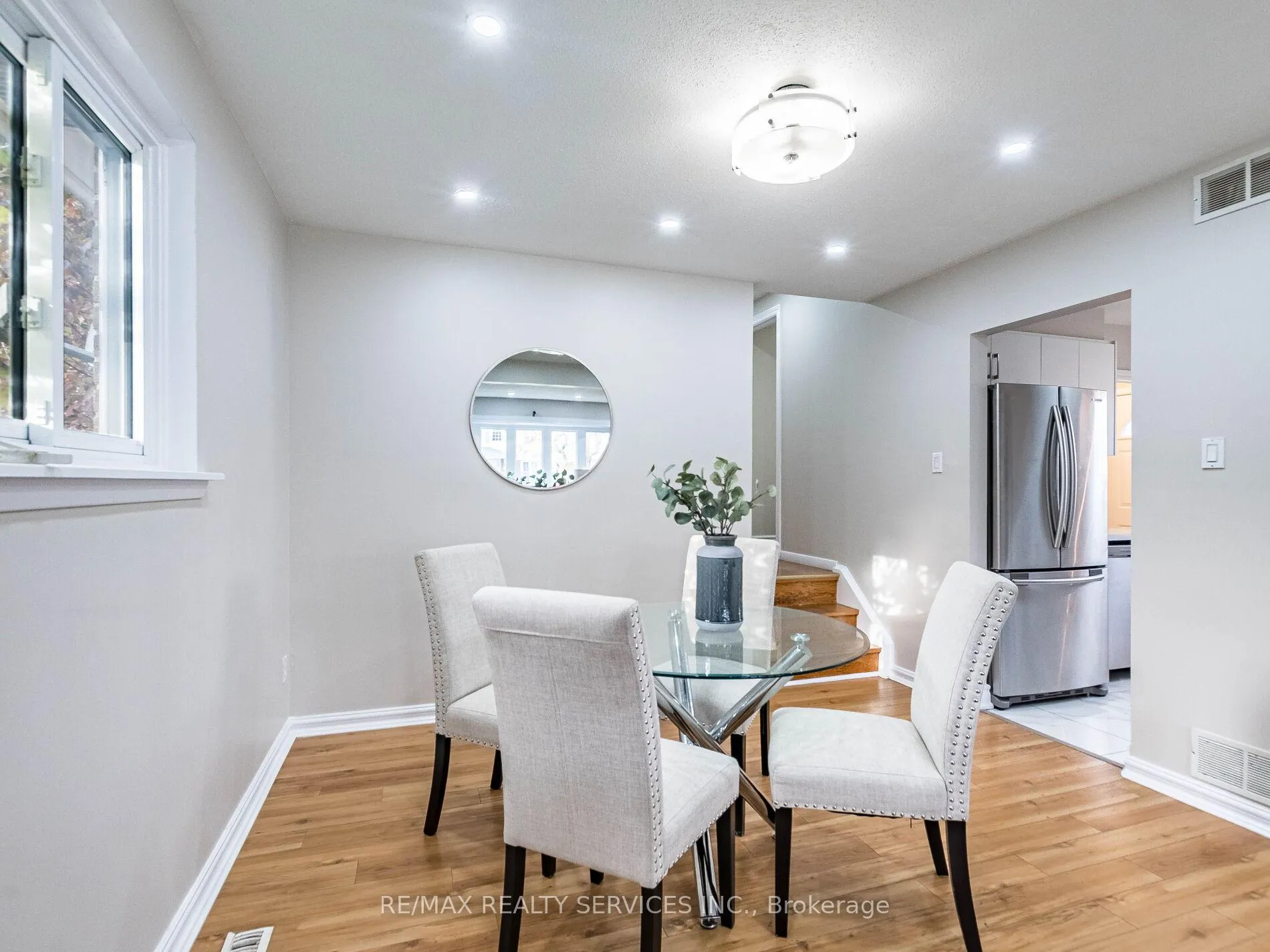 Photo 11 of 33 Elrose Road, Brampton, Southgate — HOMEH