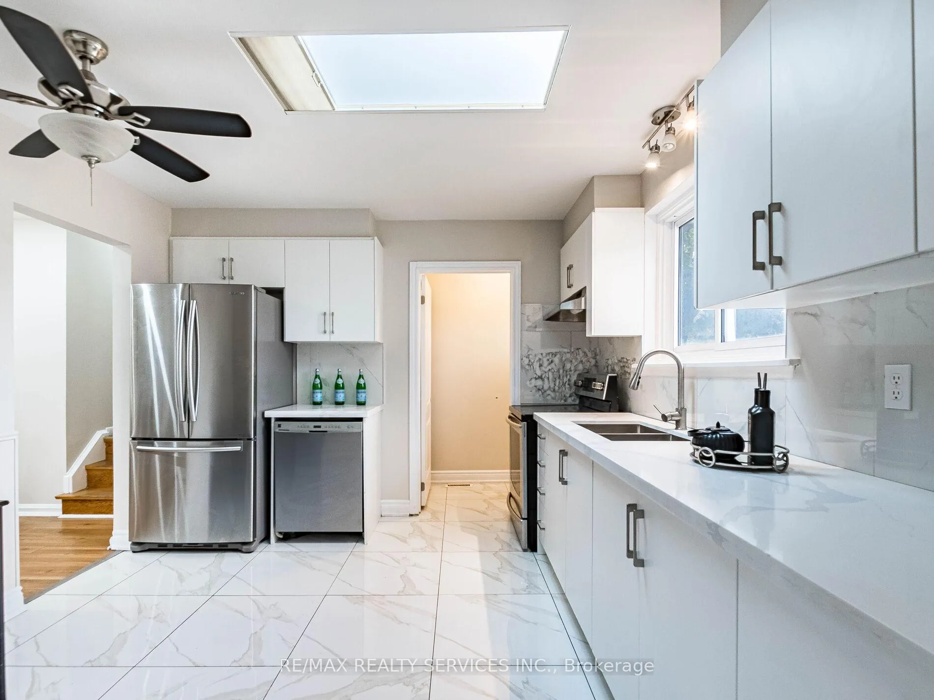 Photo 16 of 33 Elrose Road, Brampton, Southgate — HOMEH