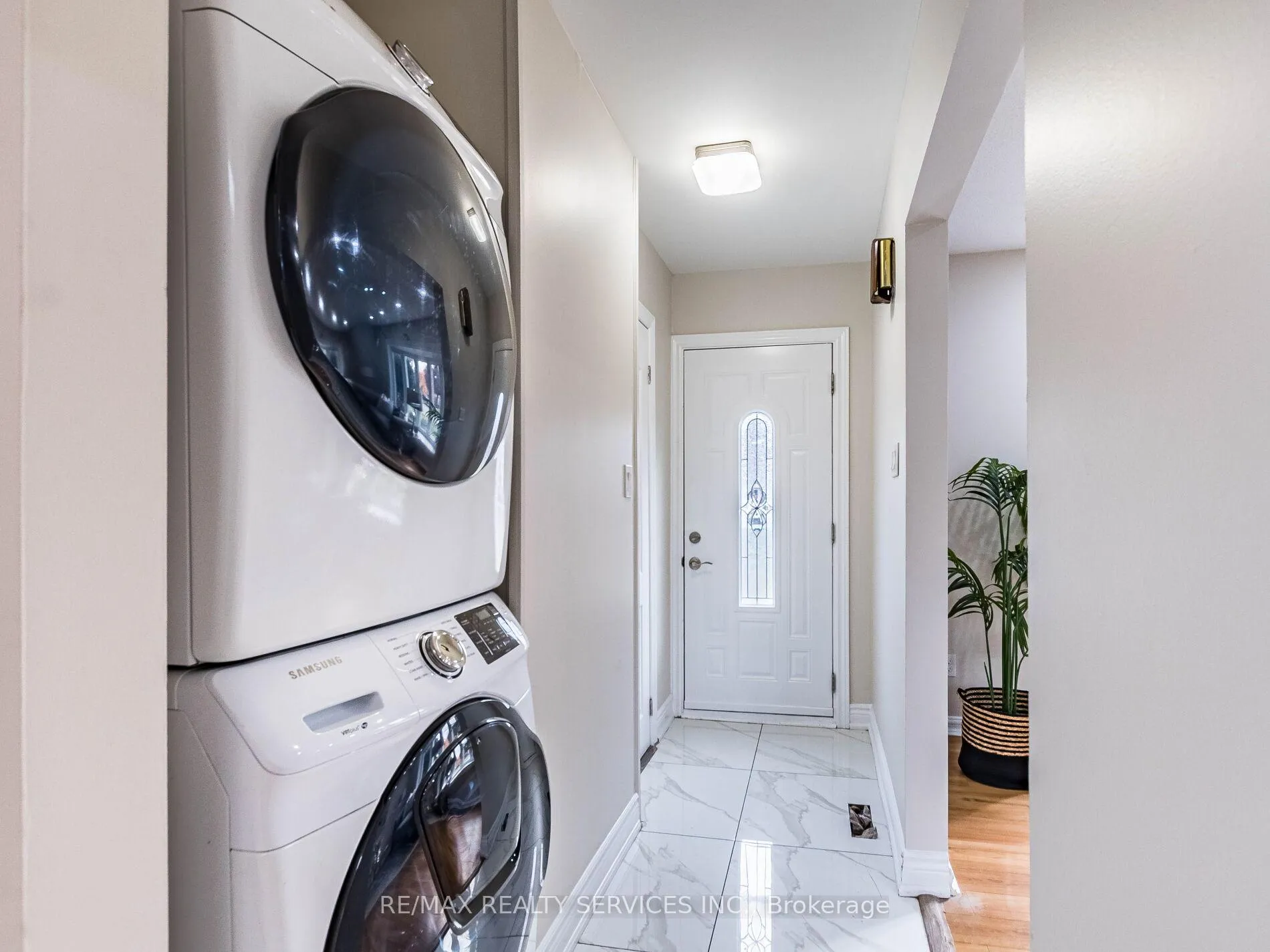 Photo 18 of 33 Elrose Road, Brampton, Southgate — HOMEH