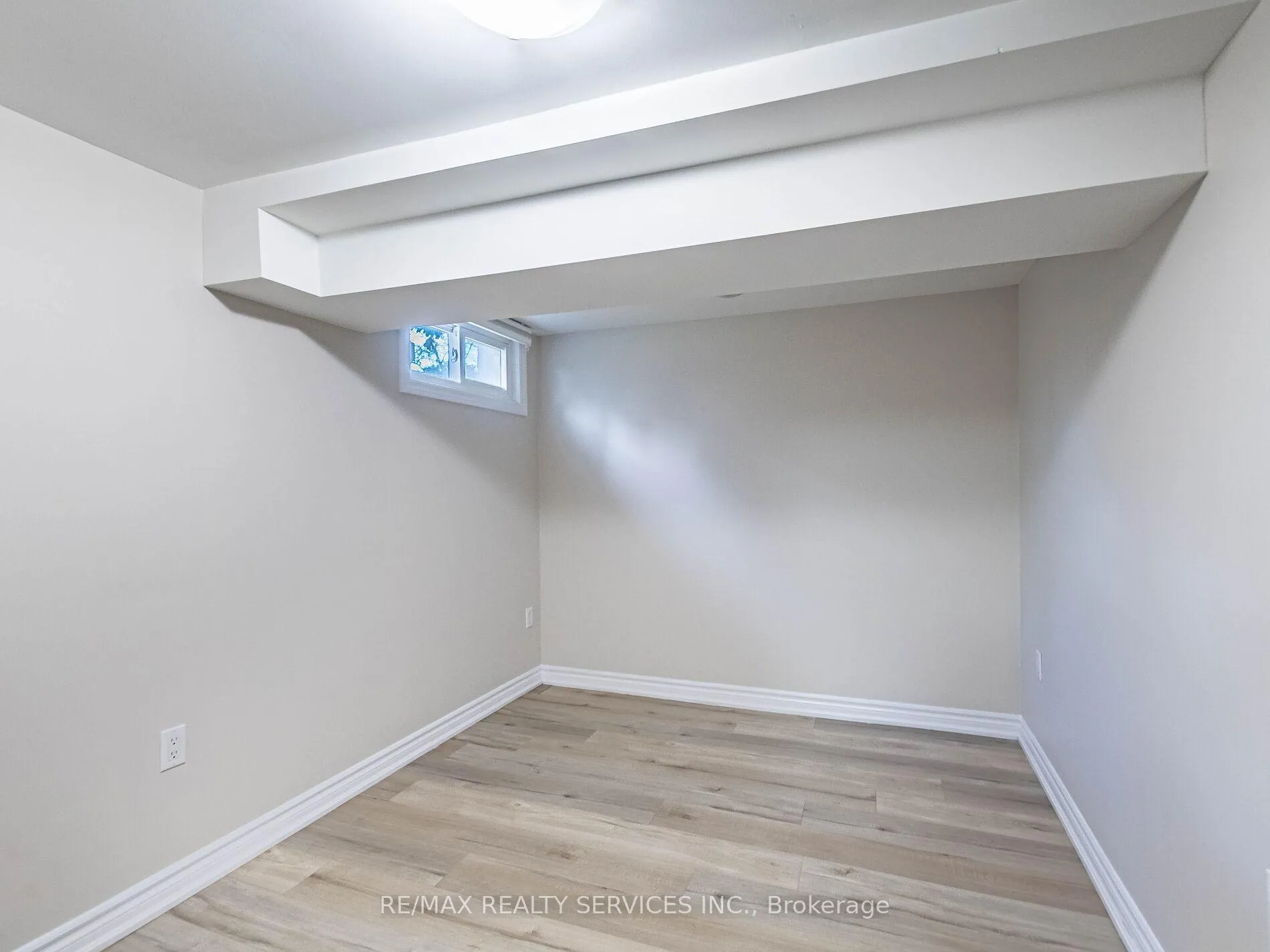 Photo 34 of 33 Elrose Road, Brampton, Southgate — HOMEH