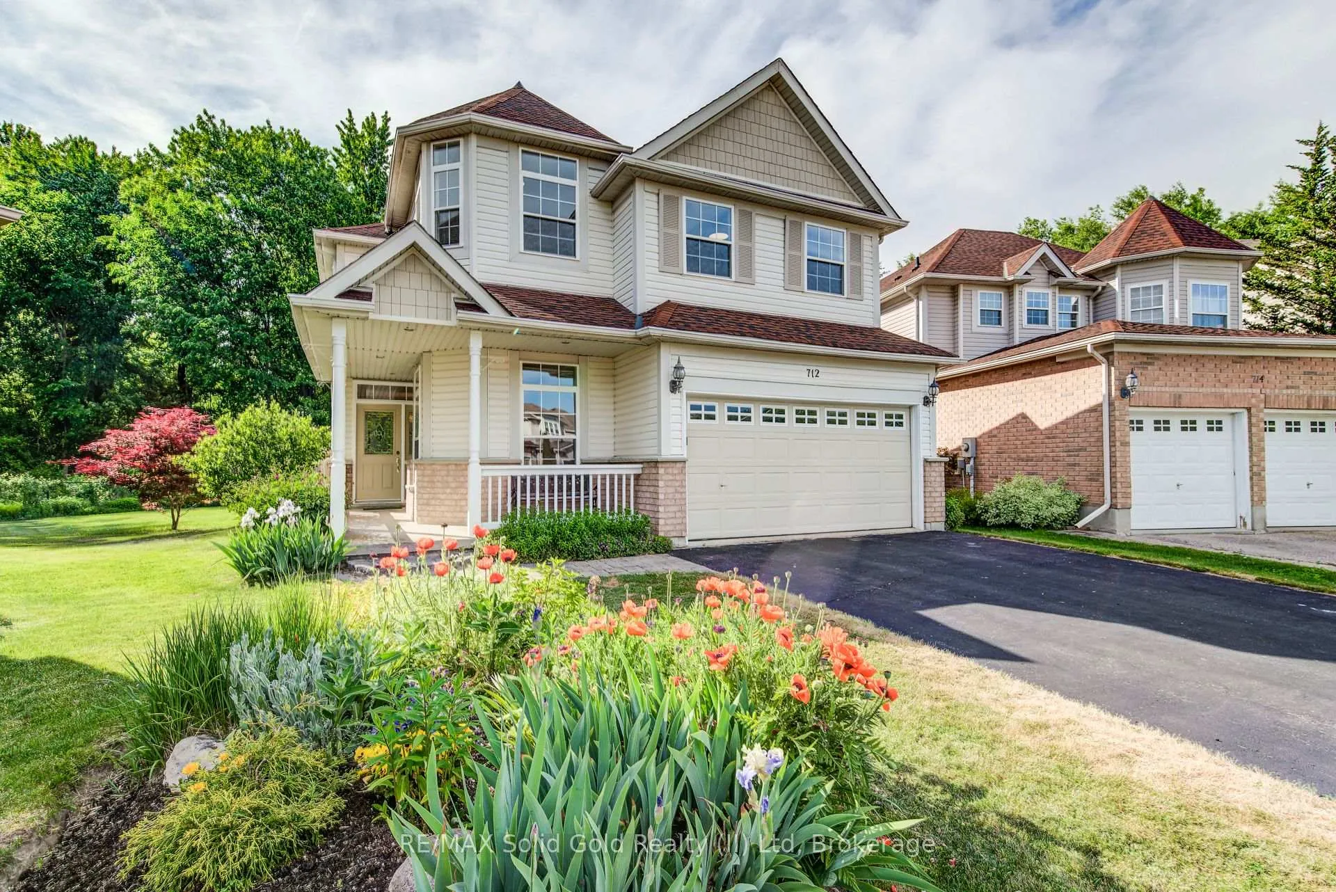 Photo 2 of 712 Brookmill Place, Waterloo, Columbia Forest — HOMEH