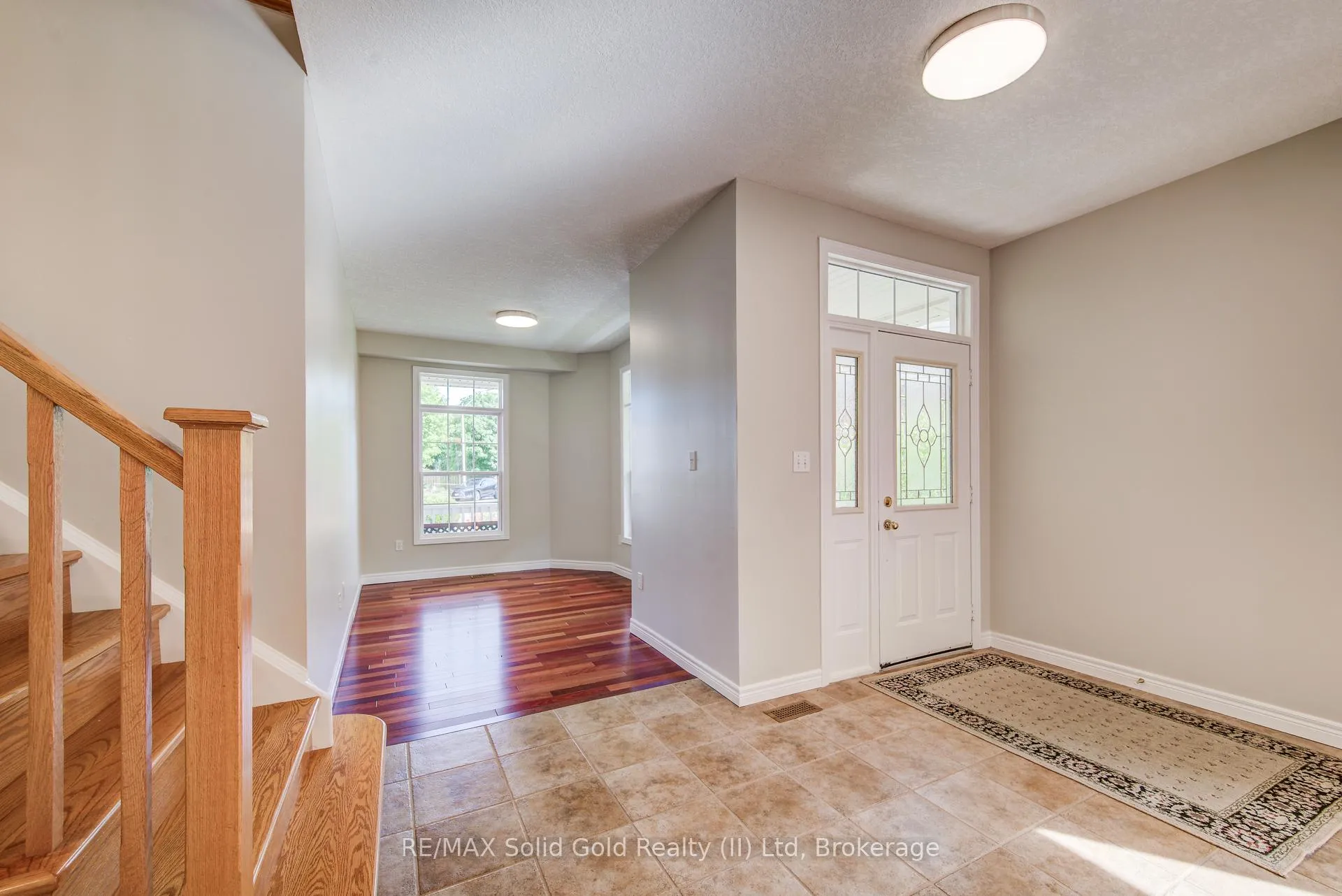 Photo 3 of 712 Brookmill Place, Waterloo, Columbia Forest — HOMEH