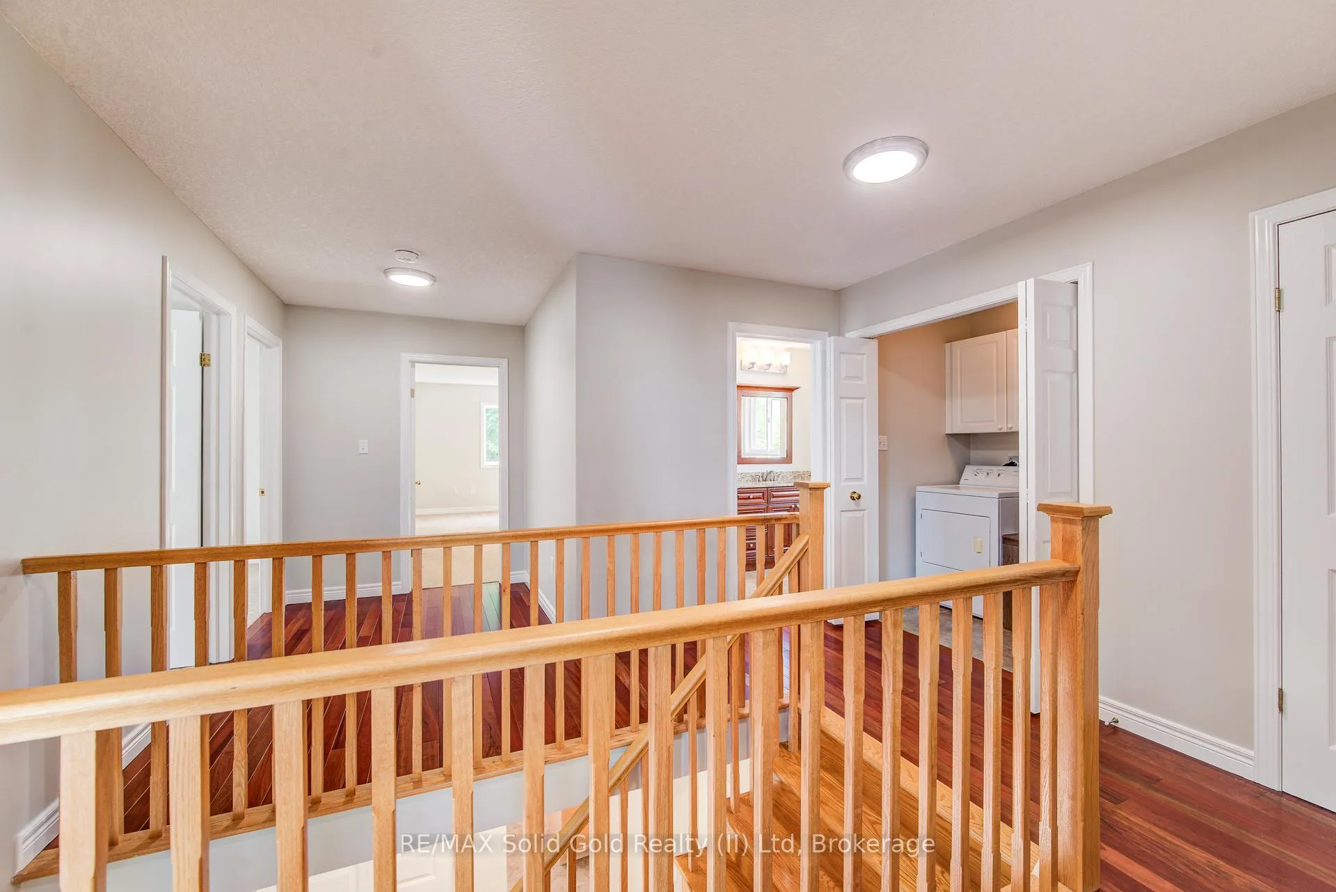 Photo 15 of 712 Brookmill Place, Waterloo, Columbia Forest — HOMEH