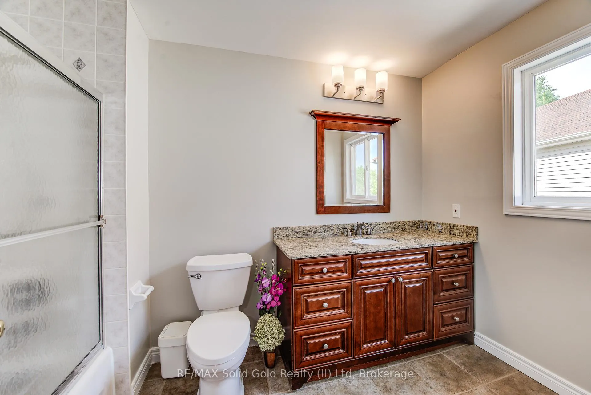 Photo 17 of 712 Brookmill Place, Waterloo, Columbia Forest — HOMEH