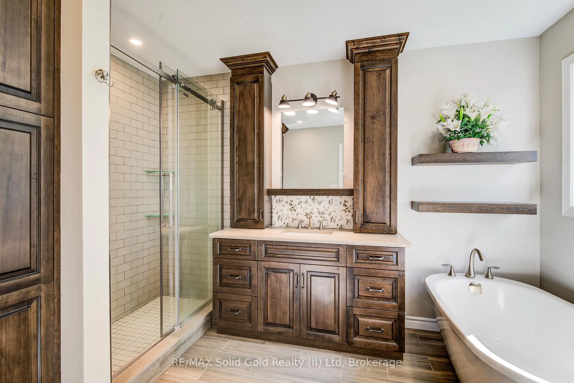 Photo 20 of 712 Brookmill Place, Waterloo, Columbia Forest — HOMEH