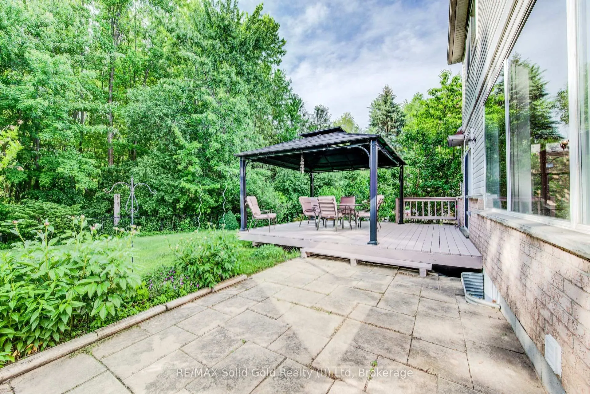 Photo 26 of 712 Brookmill Place, Waterloo, Columbia Forest — HOMEH