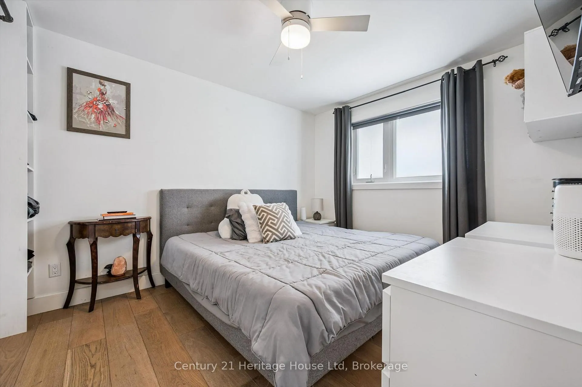 Photo 16 of 372 Victoria Road N, Guelph, Riverside Park — HOMEH