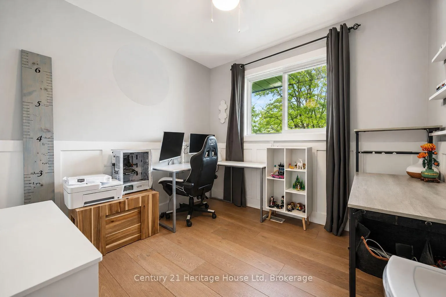 Photo 20 of 372 Victoria Road N, Guelph, Riverside Park — HOMEH