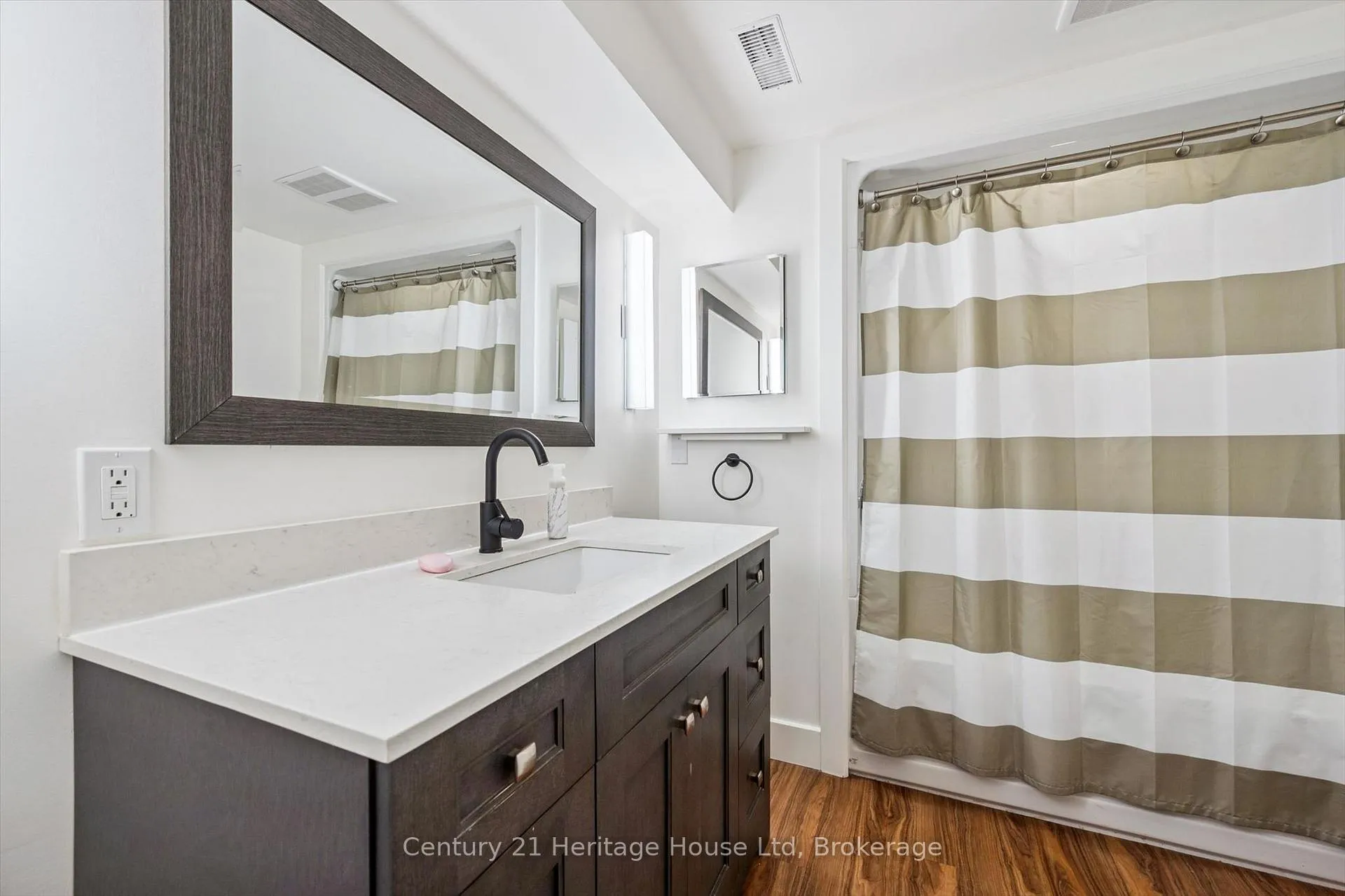 Photo 30 of 372 Victoria Road N, Guelph, Riverside Park — HOMEH
