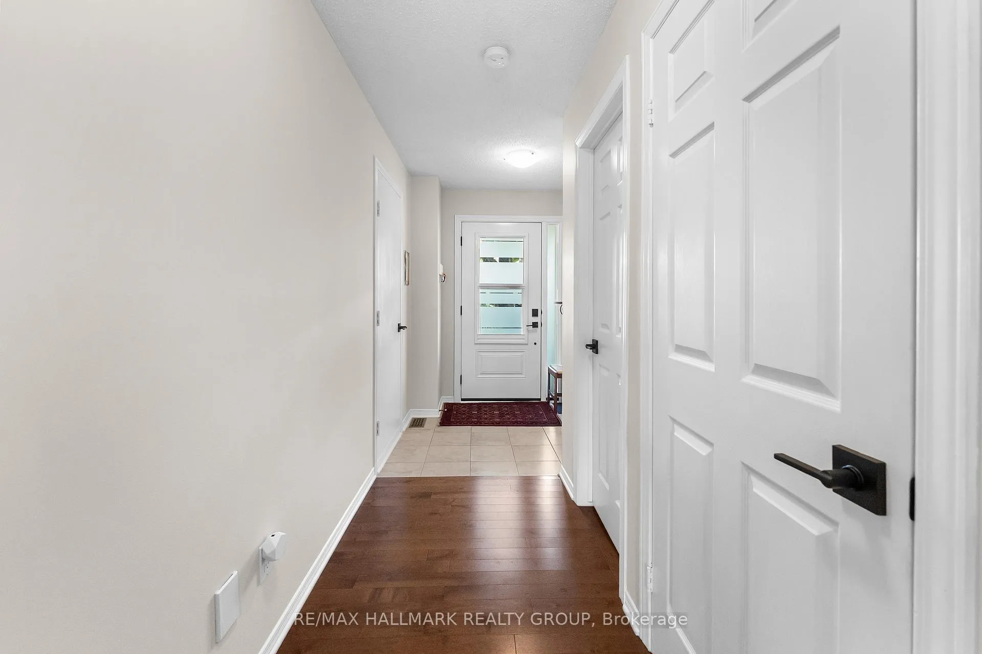 Photo 12 of 20 Royal Oak Court, Ottawa, Hunt Club Park/Greenboro — HOMEH