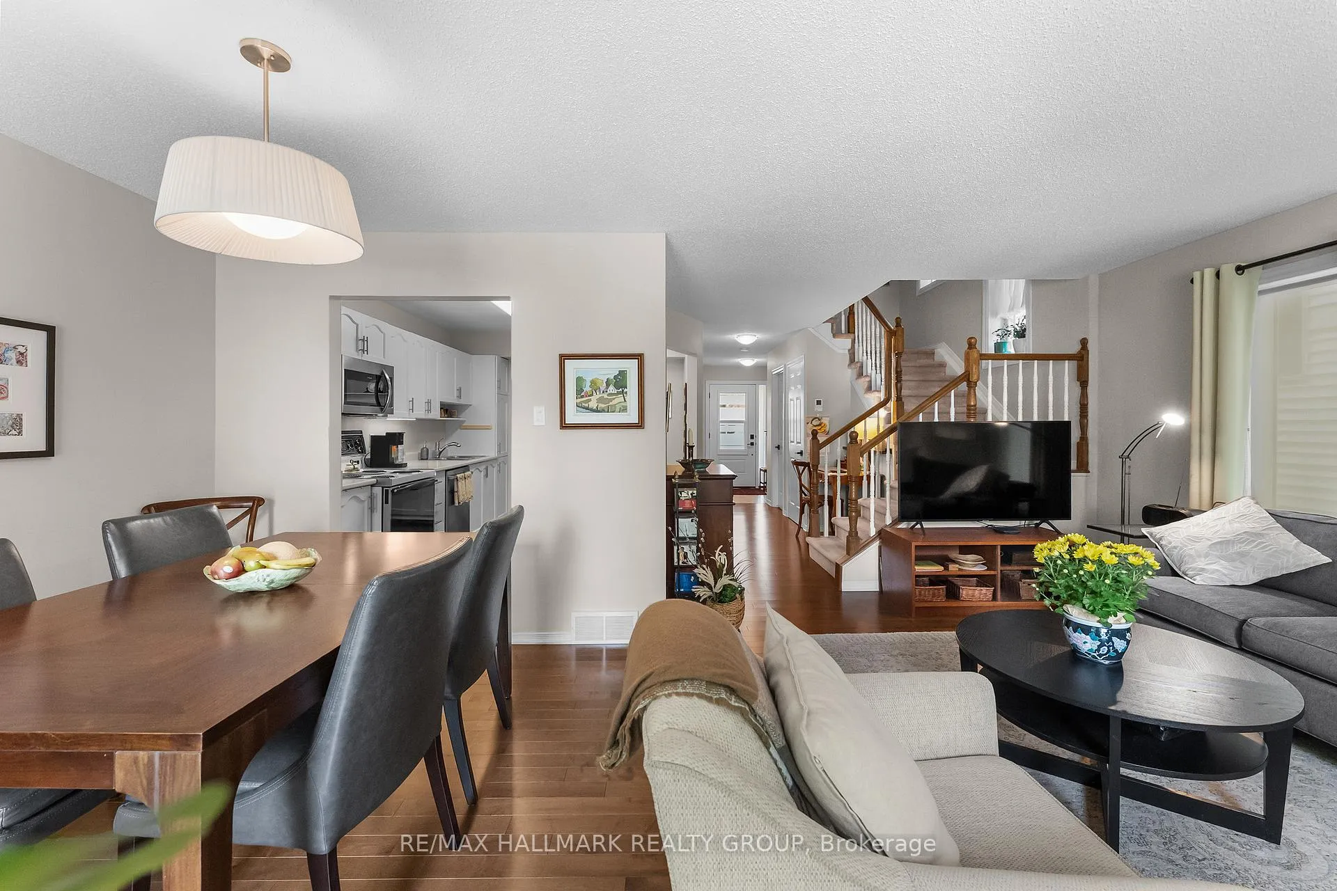 Photo 21 of 20 Royal Oak Court, Ottawa, Hunt Club Park/Greenboro — HOMEH