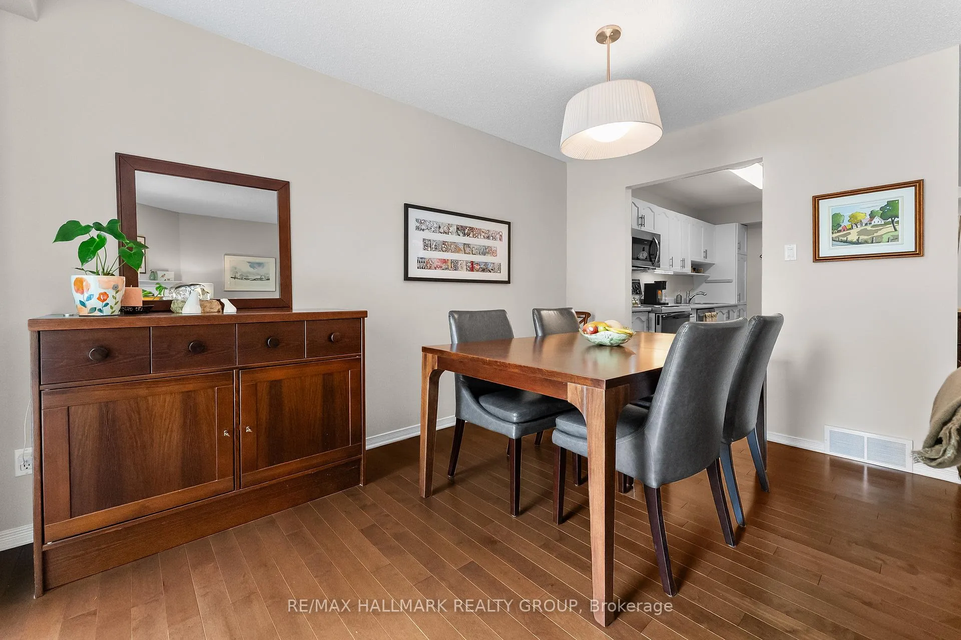 Photo 22 of 20 Royal Oak Court, Ottawa, Hunt Club Park/Greenboro — HOMEH