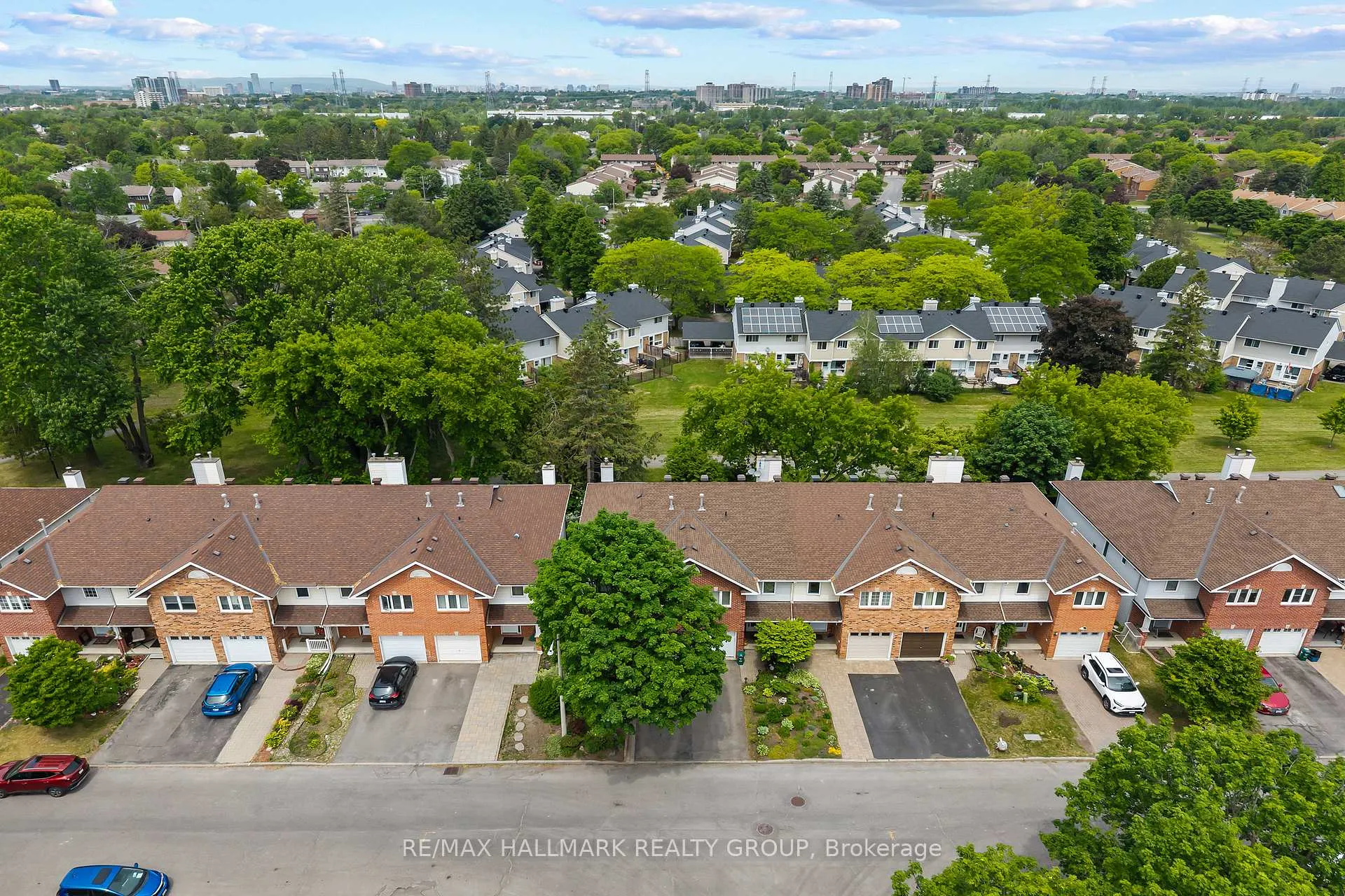 Photo 43 of 20 Royal Oak Court, Ottawa, Hunt Club Park/Greenboro — HOMEH