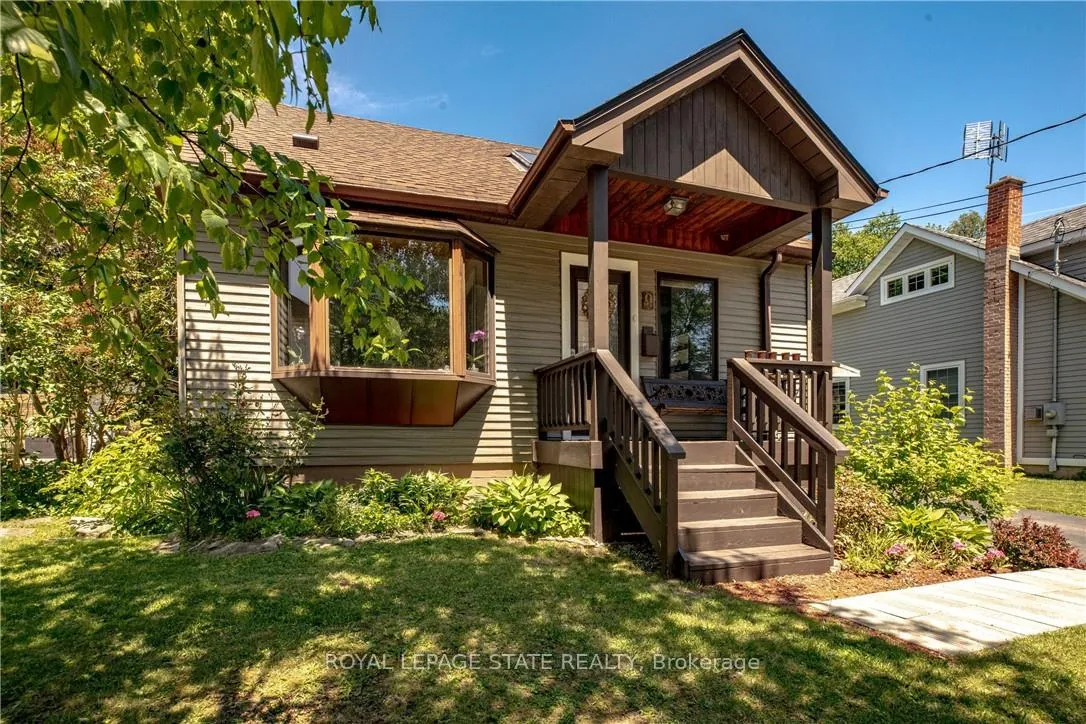 Photo 1 of 9 Morton Avenue, Hamilton, Dundas — HOMEH