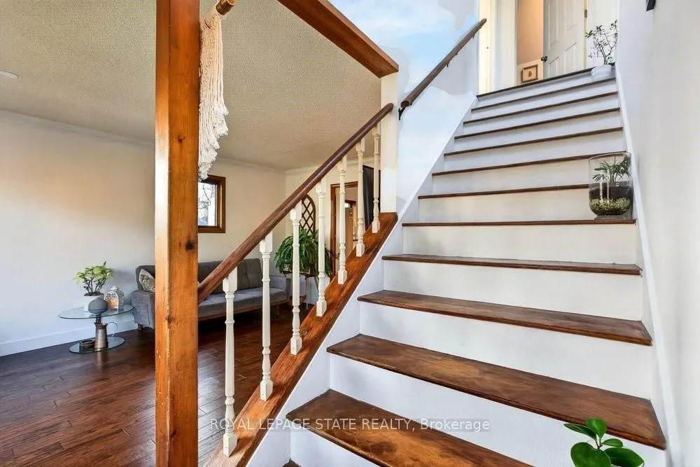 Photo 23 of 9 Morton Avenue, Hamilton, Dundas — HOMEH